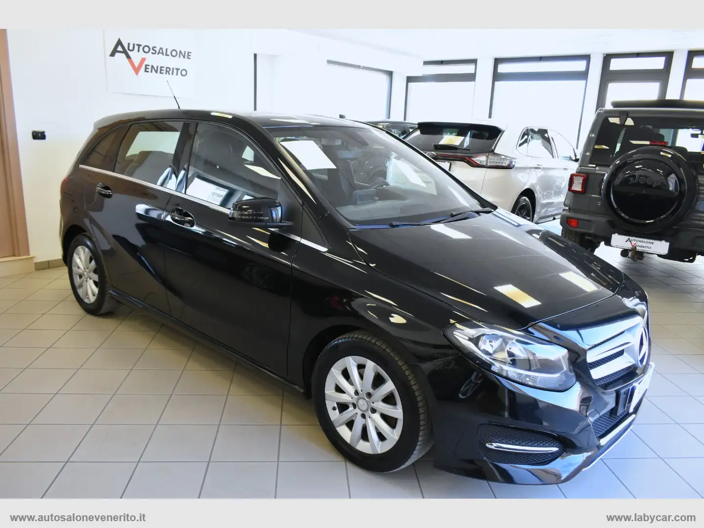 Mercedes-Benz B 180 B 180 d Automatic Premium Negru - 2