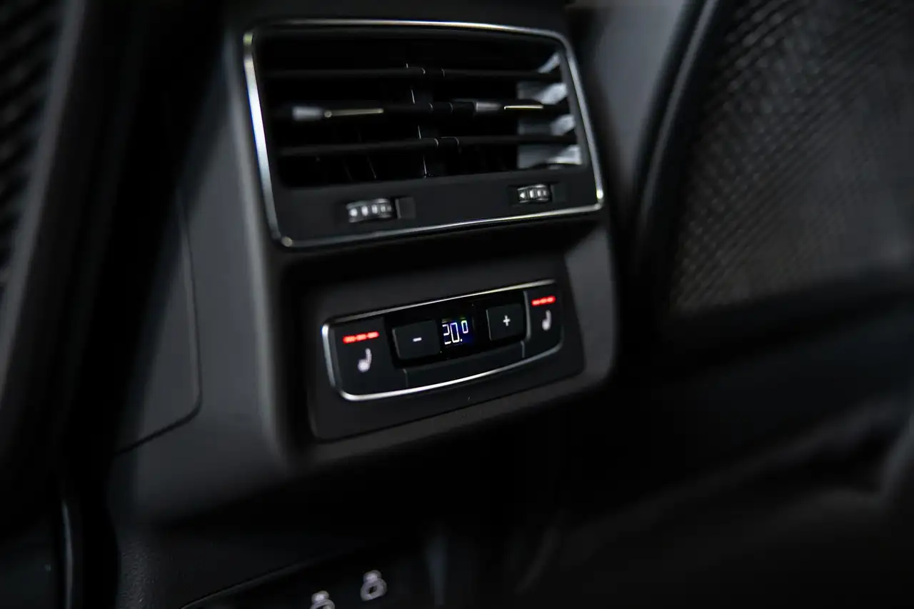 Audi Q7 60 TFSIe quattro S-line PANO B&O STHZ MASSAGE 16