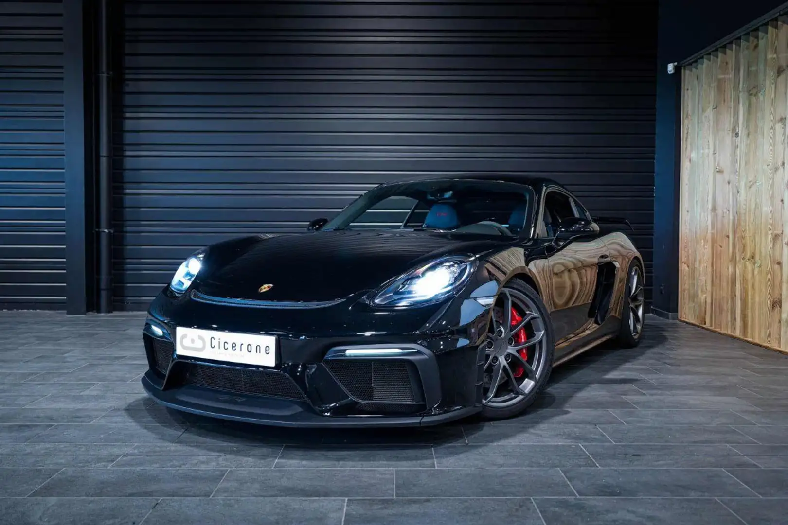 Porsche 718 GT4 4.0L Nero - 2