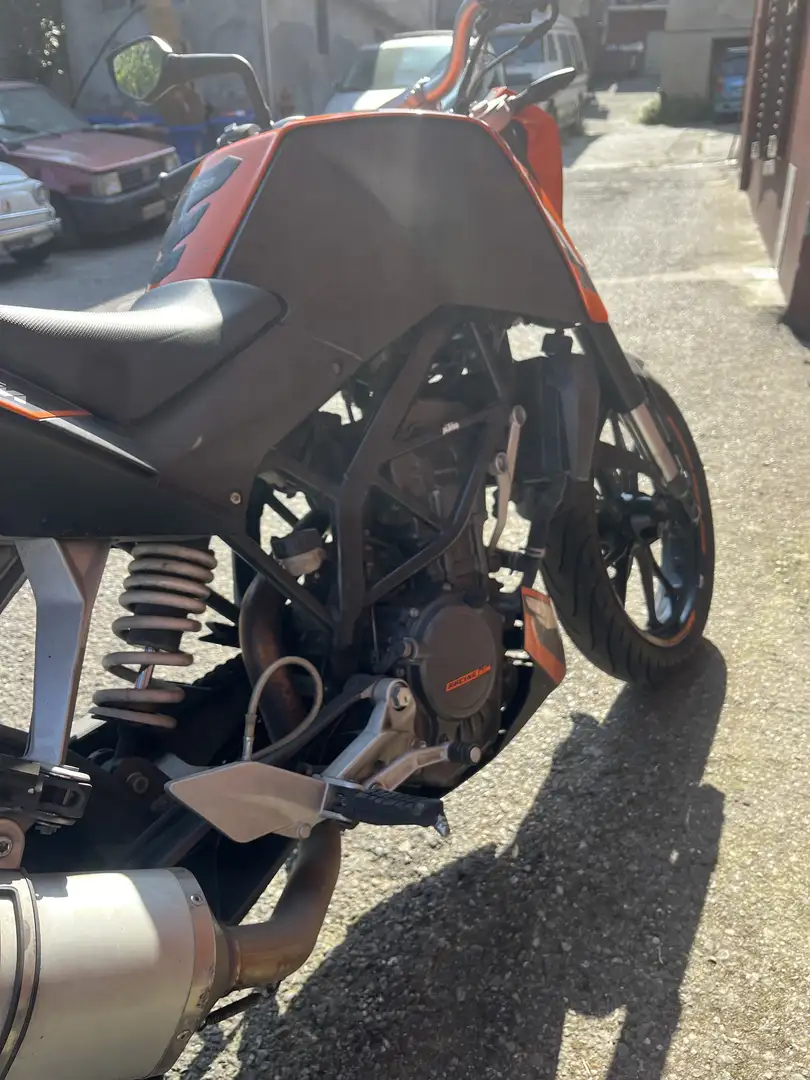 KTM 200 Duke - 2