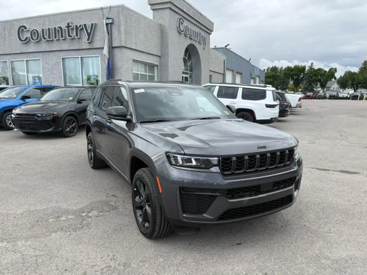 Jeep Grand Cherokee снимка Jeep Grand Cherokee