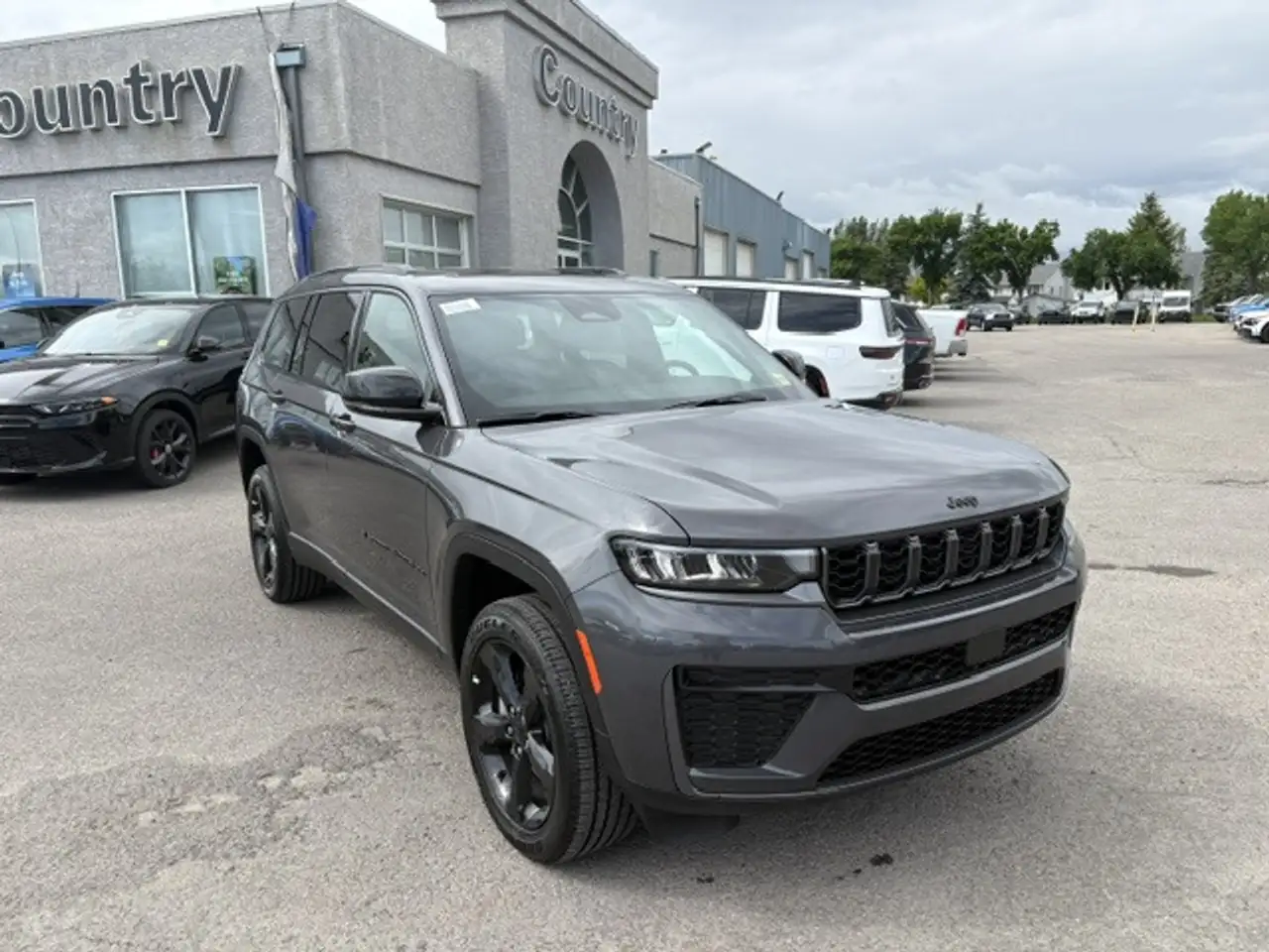 Jeep Grand Cherokee снимка Jeep Grand Cherokee