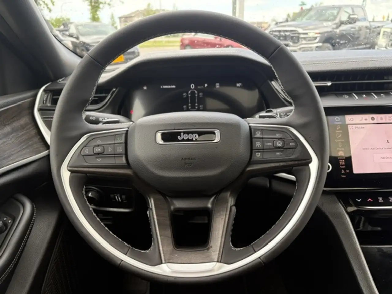Jeep Grand Cherokee снимка Jeep Grand Cherokee