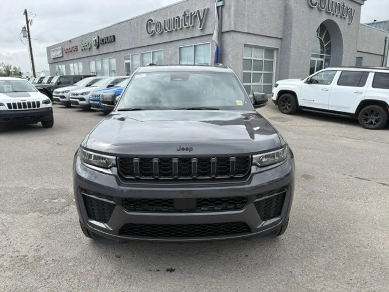 Jeep Grand Cherokee снимка Jeep Grand Cherokee