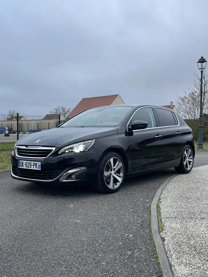 Peugeot 308 1.6 e-HDi 115ch FAP BVM6 FÃ©line