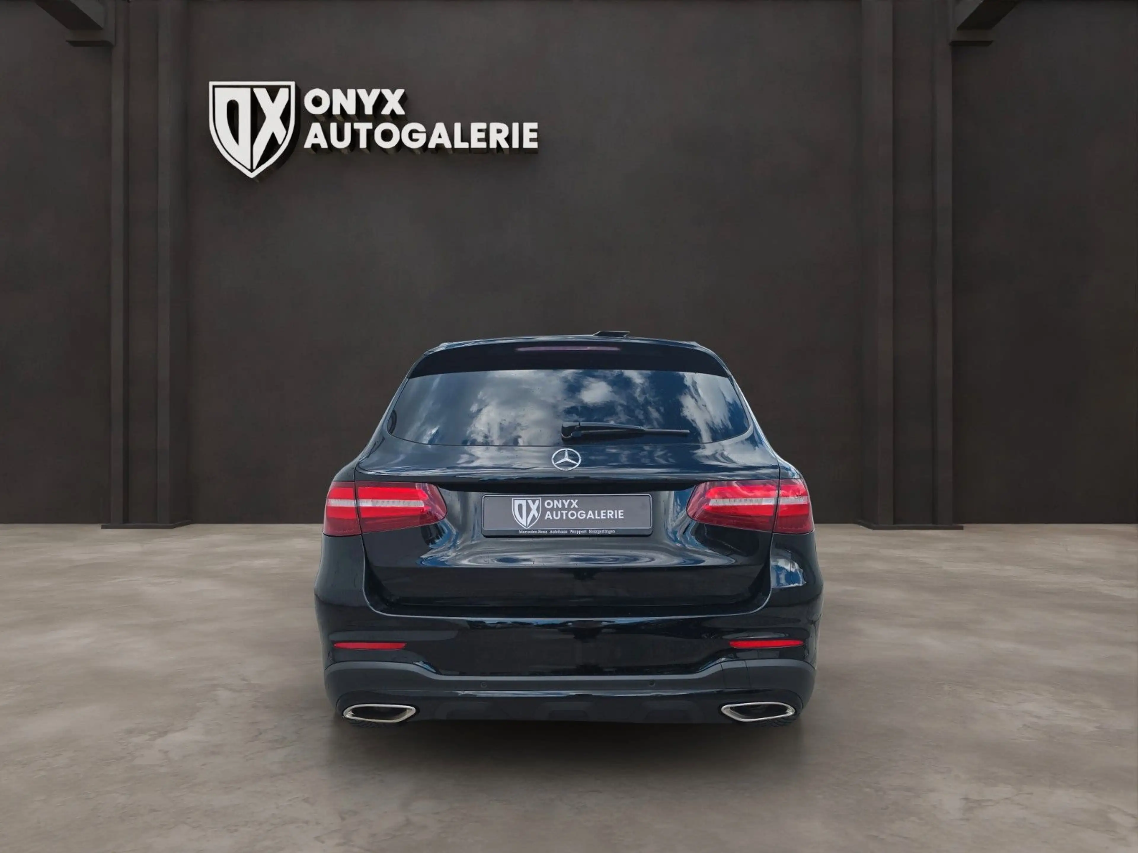 Mercedes-Benz GLC 250 4Matic/AMG line /Pano/ Memory — photo 4
