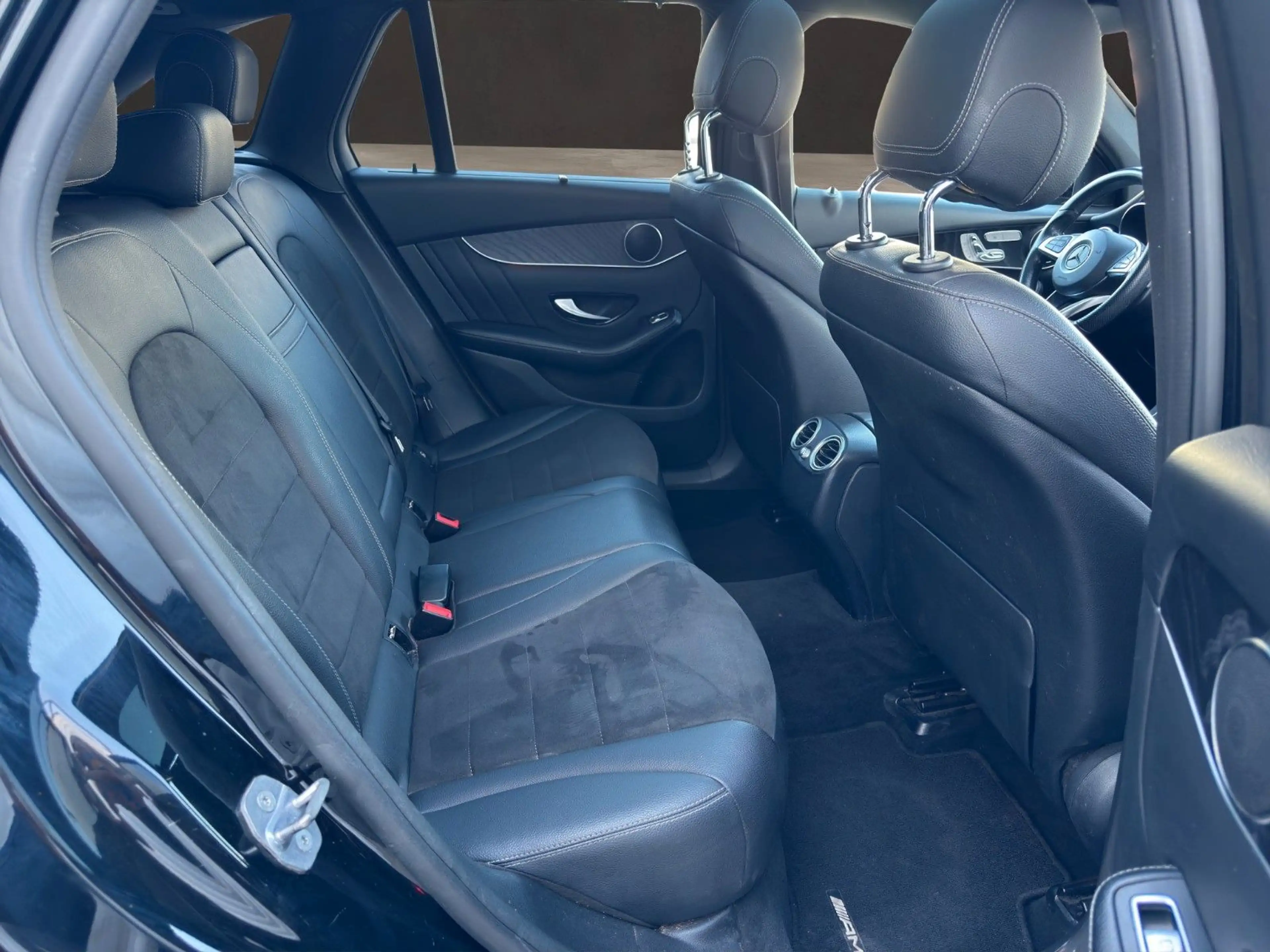 Mercedes-Benz GLC 250 4Matic/AMG line /Pano/ Memory — photo 15