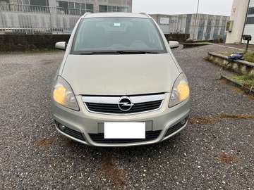 Zafira II 2005 1.9 cdti Cosmo 120cv
