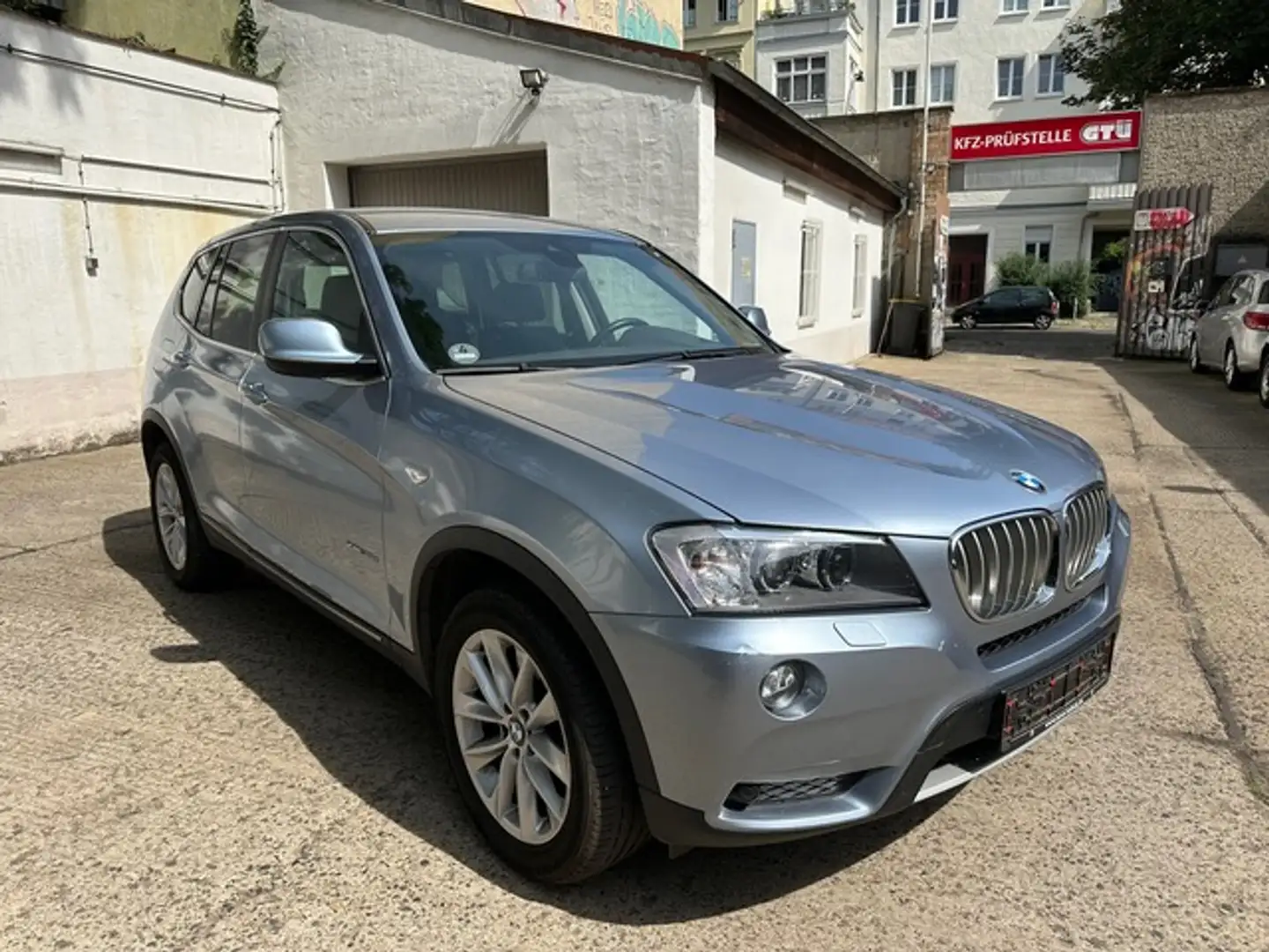 BMW X3 xDrive30d xLine Head Up Kamera Leder AHK Argent - 1