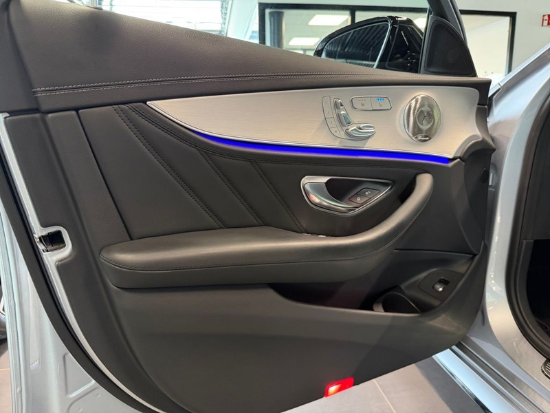 Mercedes-Benz E 53 AMG AMG E 53 4M+ T PANO+HUD+BURMESTER+AHK — photo 4