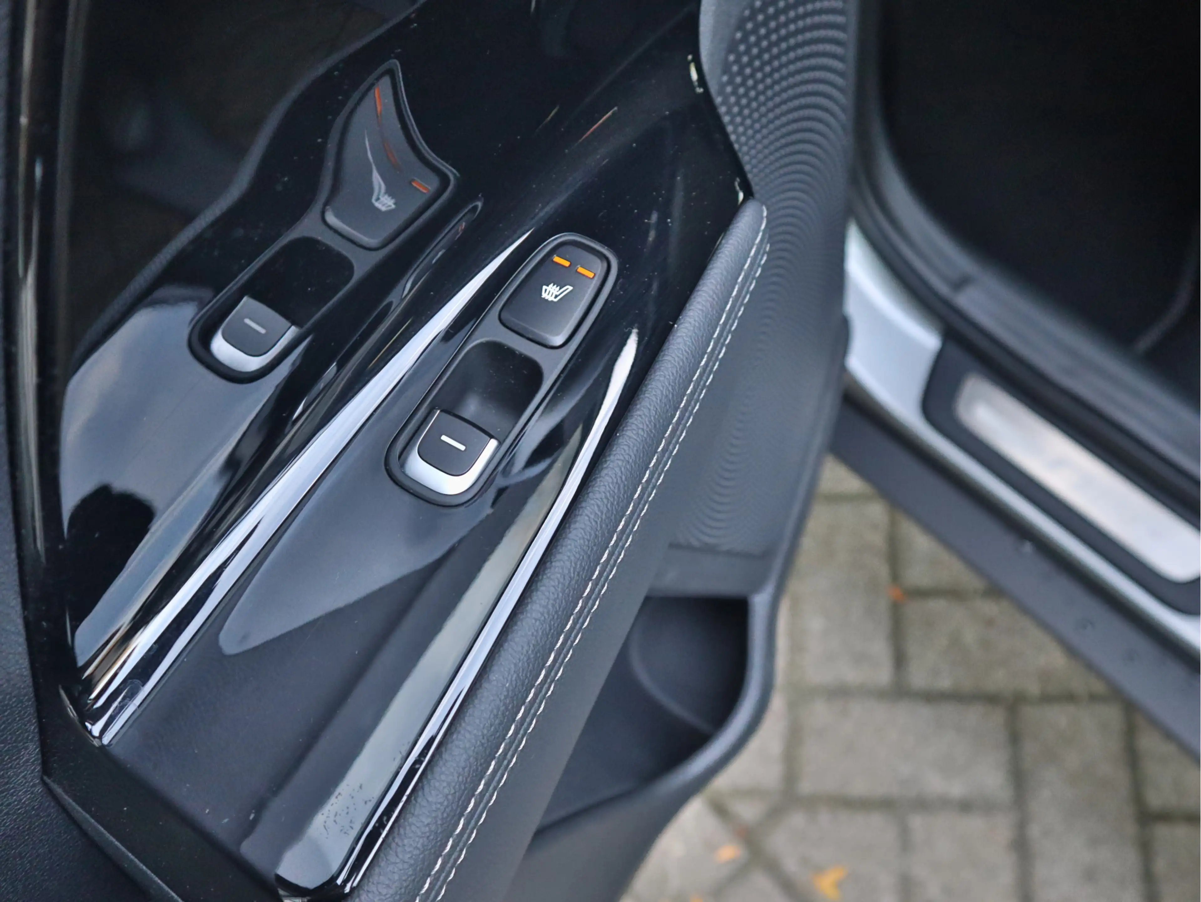 Kia Niro 1.6 GDi PHEV Plug-In-Hybrid ExecutiveLine 26.963km — photo 29