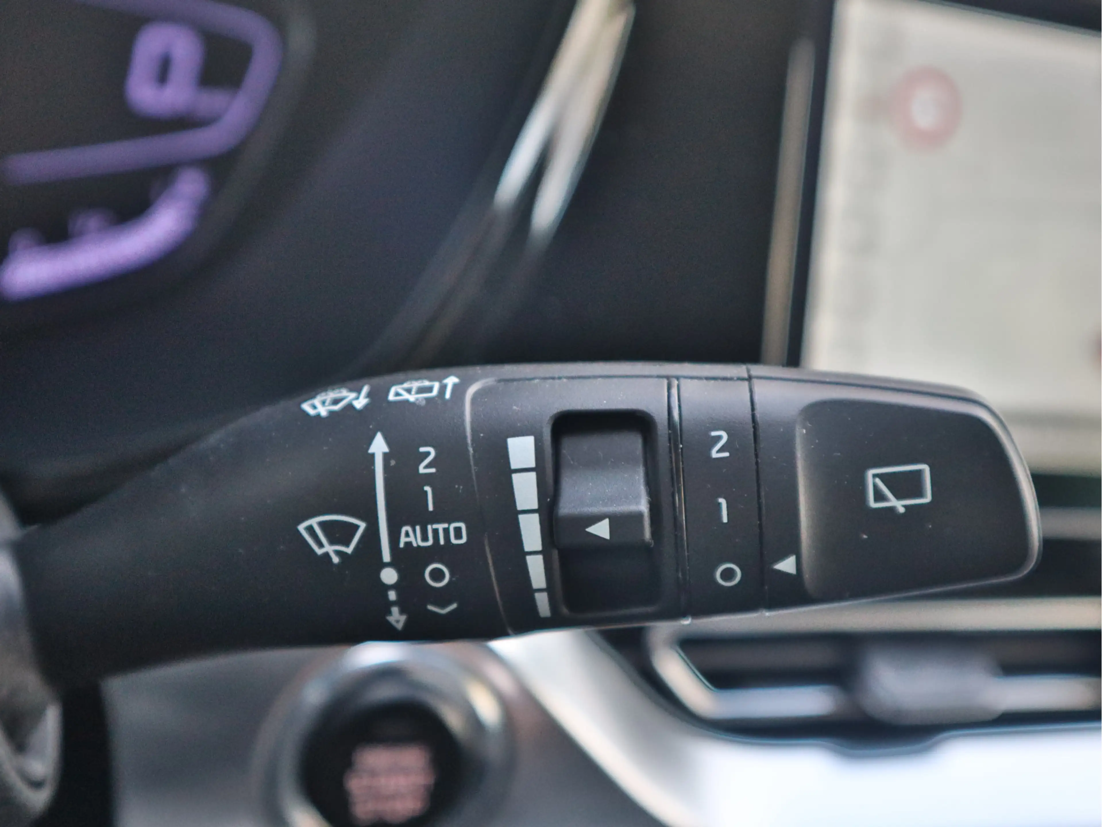 Kia Niro 1.6 GDi PHEV Plug-In-Hybrid ExecutiveLine 26.963km — photo 17