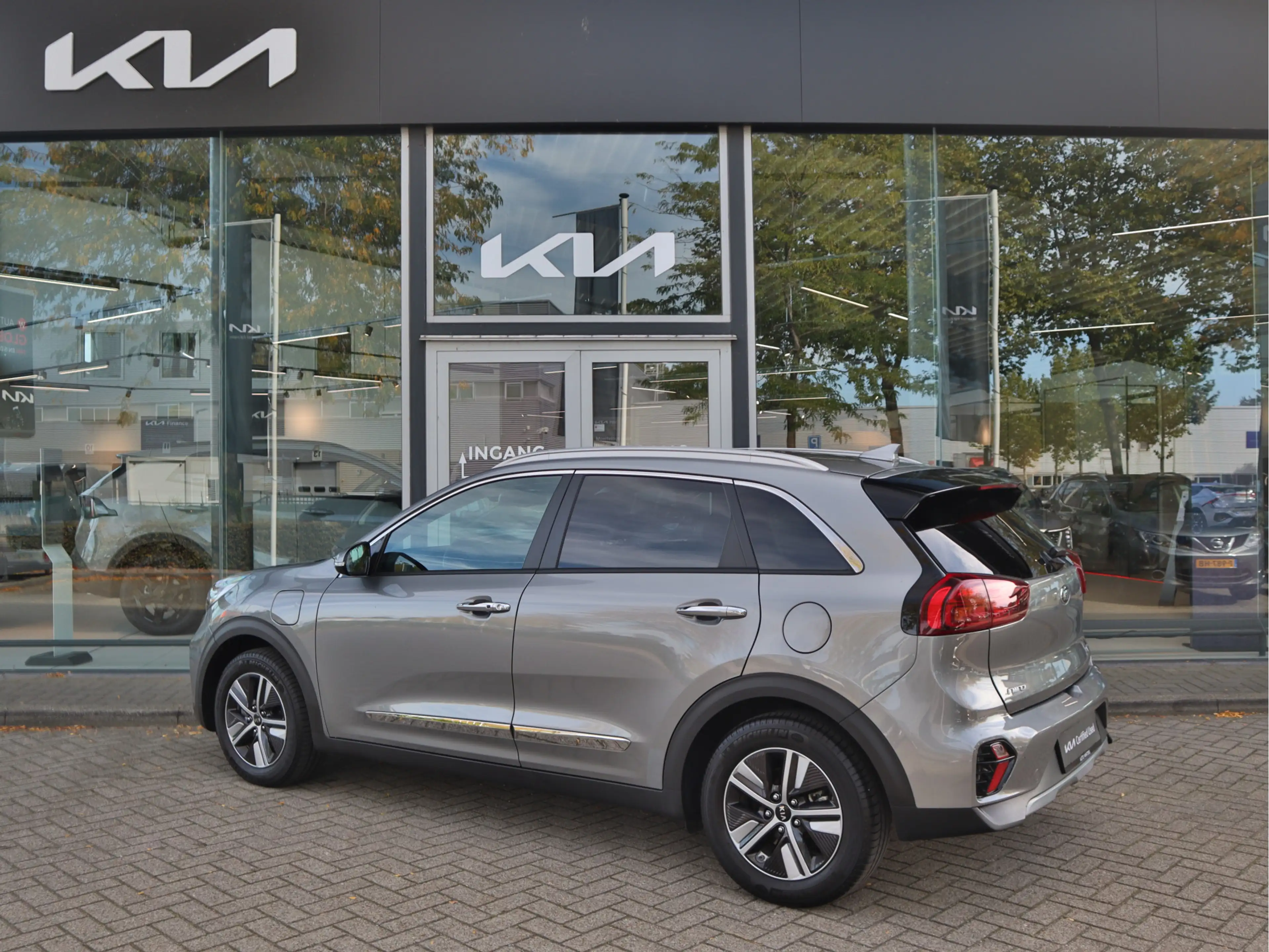 Kia Niro 1.6 GDi PHEV Plug-In-Hybrid ExecutiveLine 26.963km — photo 3