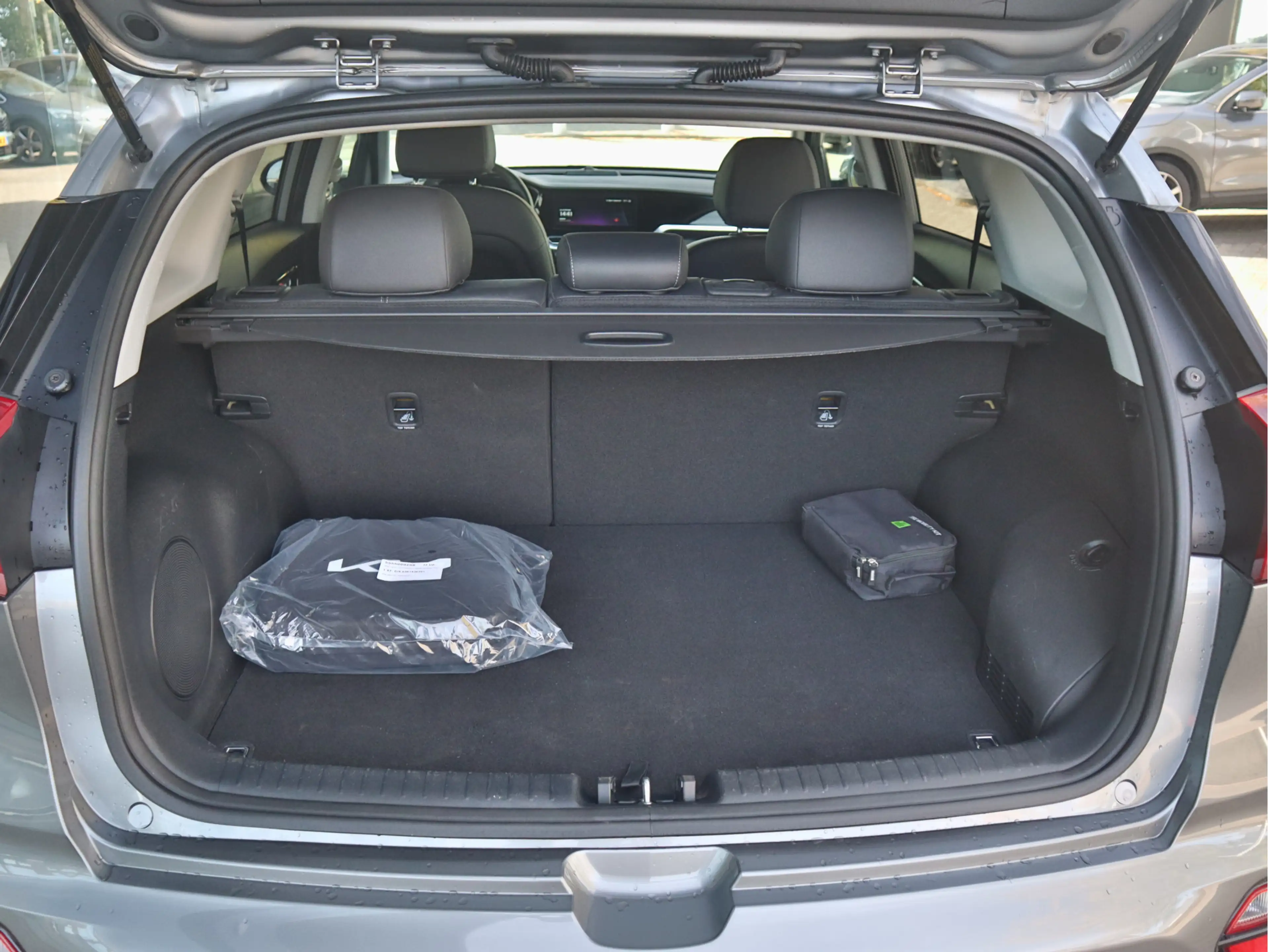 Kia Niro 1.6 GDi PHEV Plug-In-Hybrid ExecutiveLine 26.963km — photo 24
