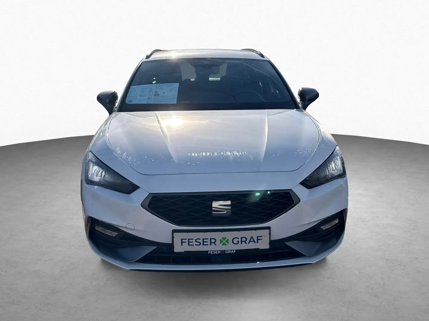 SEAT Leon Sportstourer FR 2.0 TDI DSG AHK NAVI SHZ RF Weiß - 2