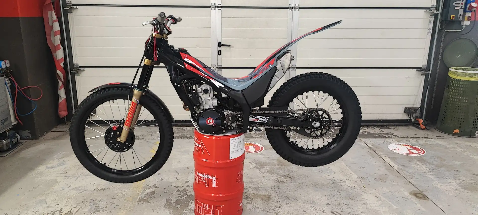 Montesa Gris - 2