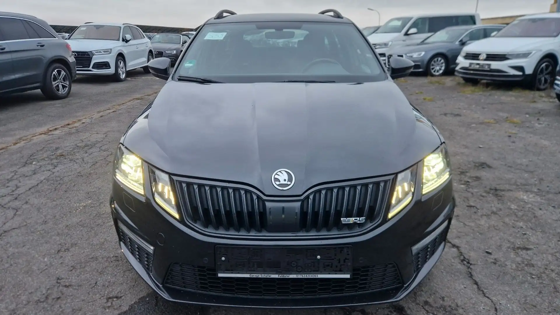 Skoda Octavia Combi RS Navi LED ACC Schwarz - 2