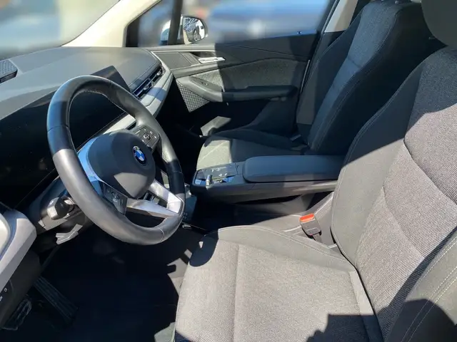 BMW 2 Series view 7