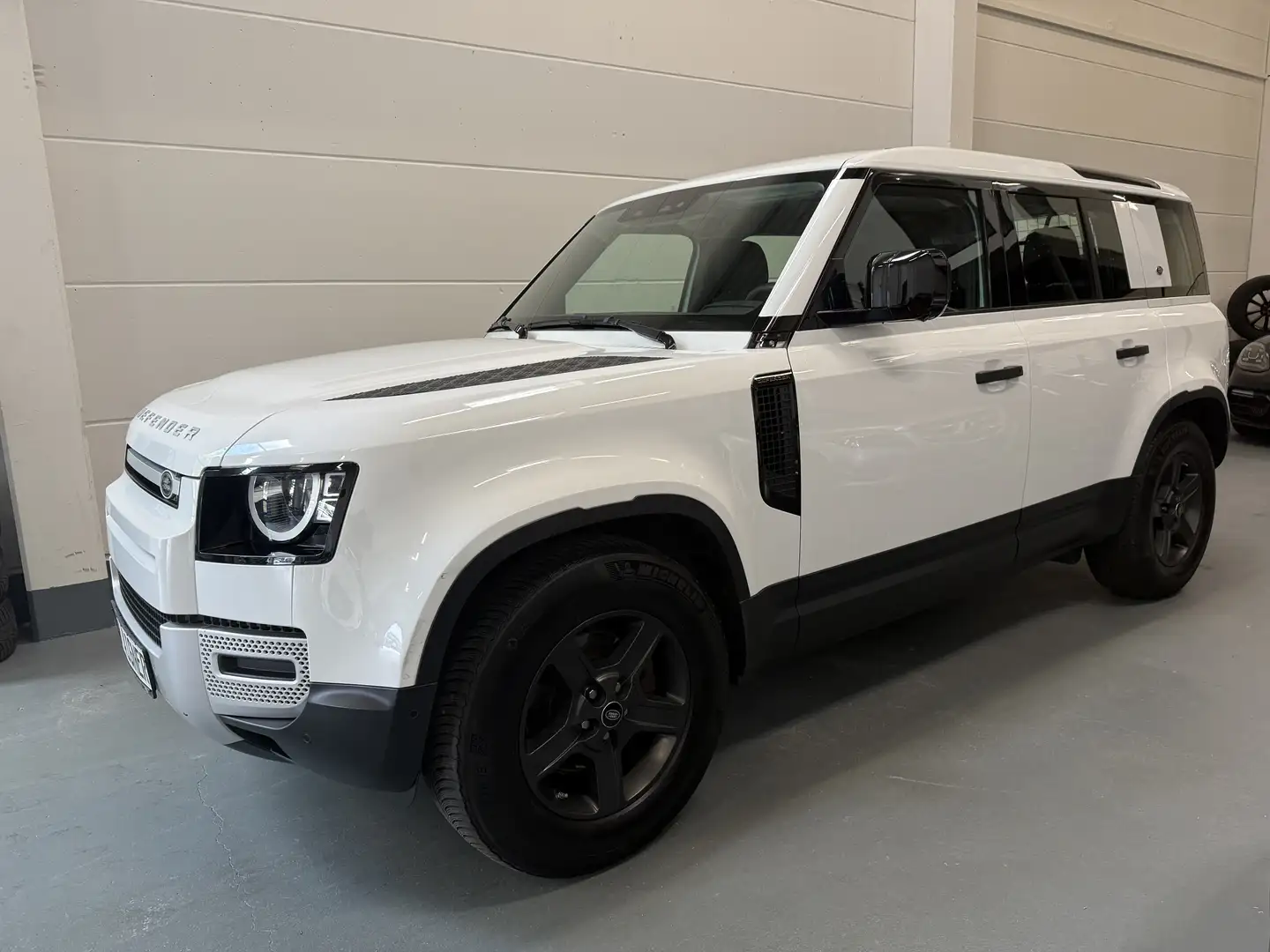 Land Rover Defender 110 D200 LED*AHK*Standheiz.*Apple CarPlay*Klimaaut Weiß - 1