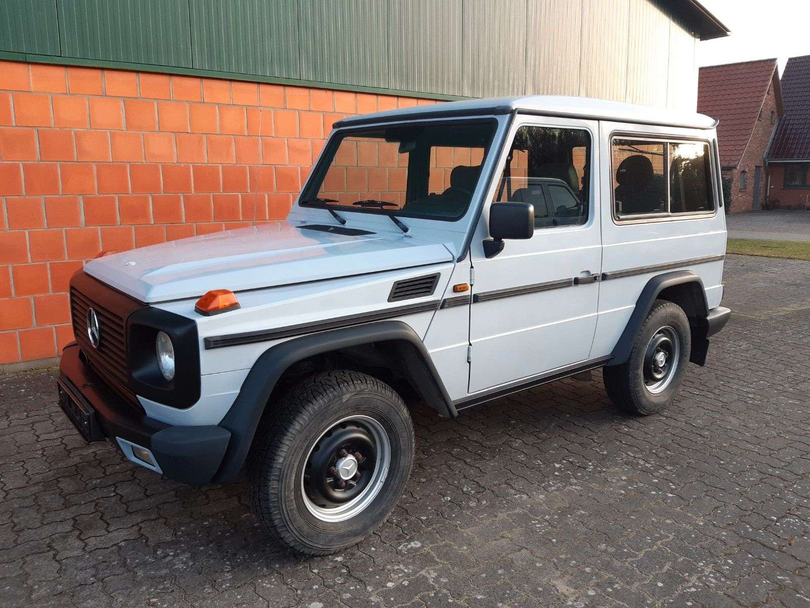 Second hand Mercedes Benz G-Class 300
