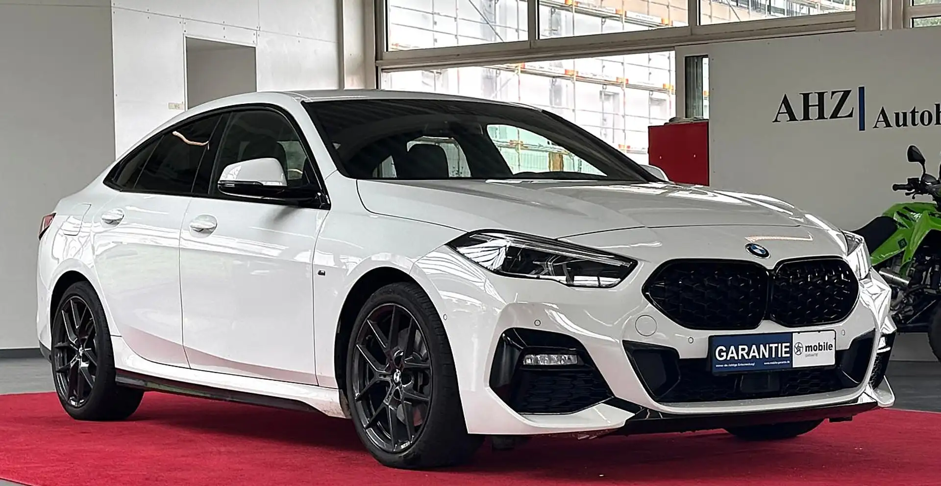 BMW 220 d xDrive M Sport HUD RFK LEDER ACC Weiß - 1