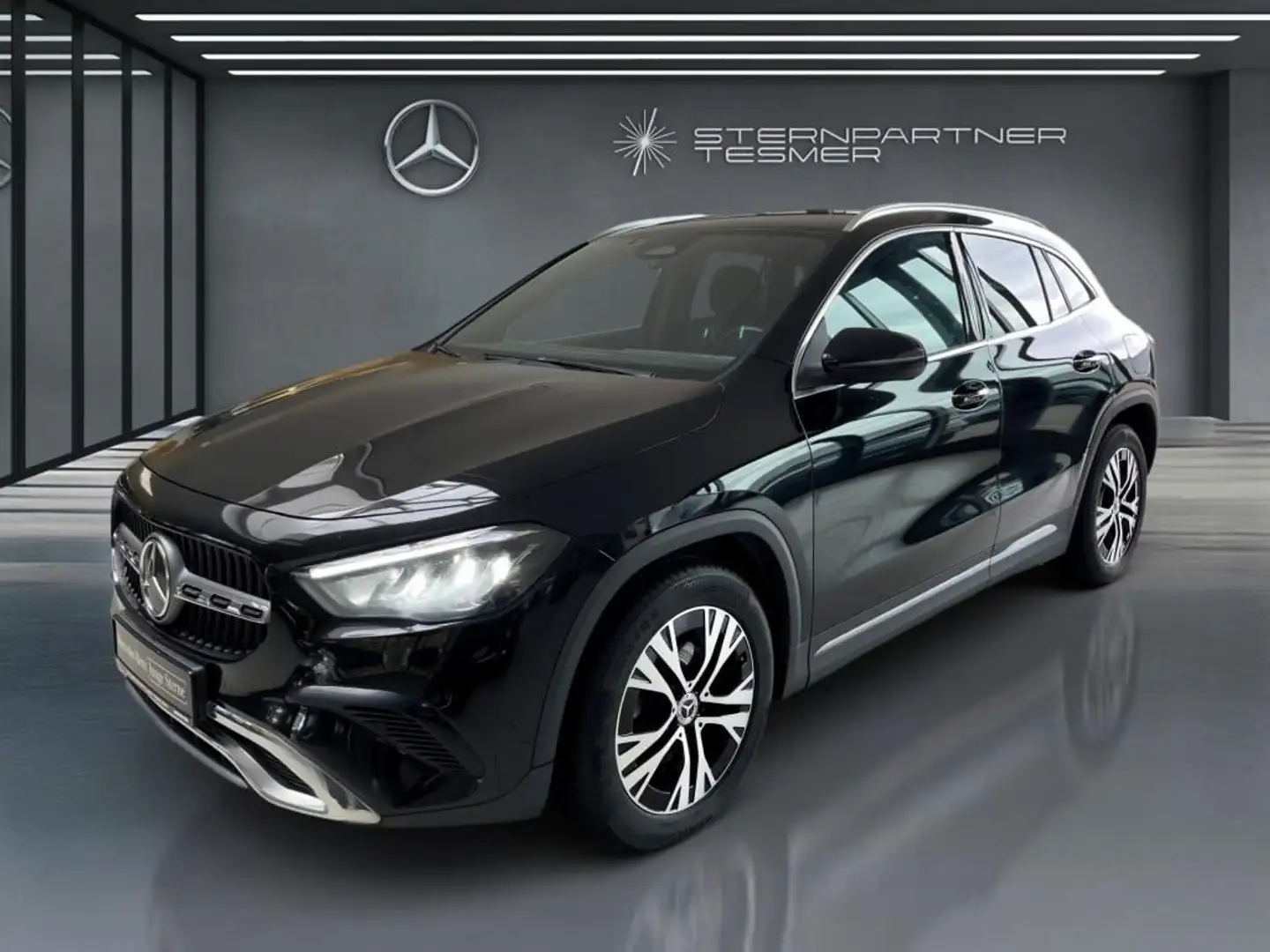 Mercedes-Benz GLA 200 d Progressive, LED,KAMERA,DISTRONIC,MBUX Schwarz - 1