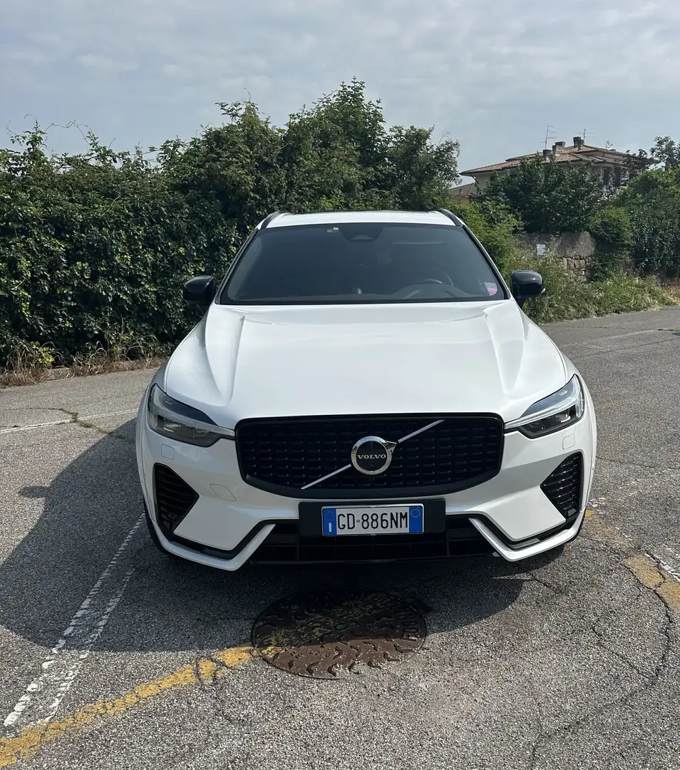 Volvo XC60 T8 Recharge plug-in hybrid AWD R-Design - 1
