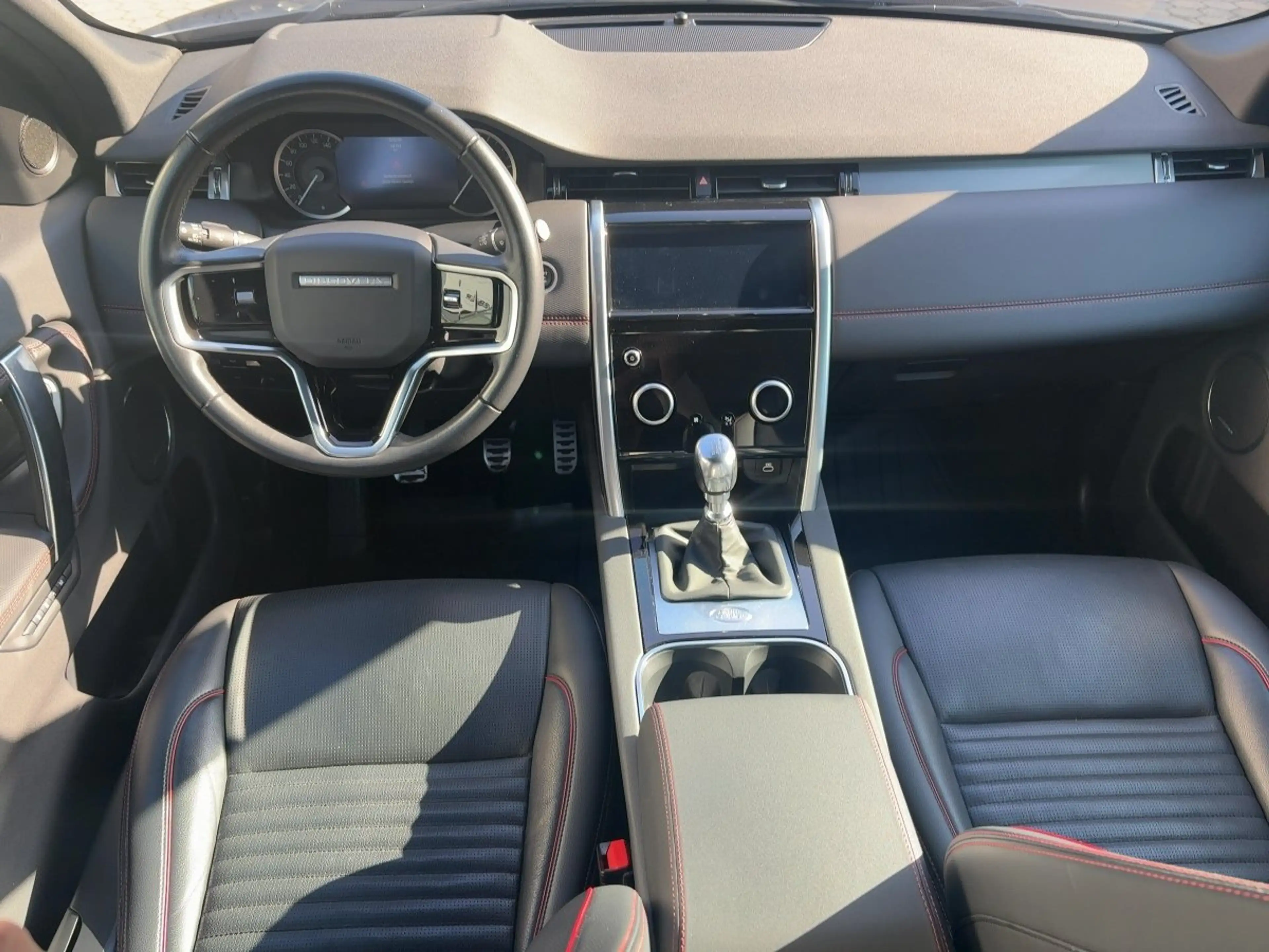 Land Rover Discovery Sport 2.0 Diesel D165 R-Dynamic SE Schalter — photo 11