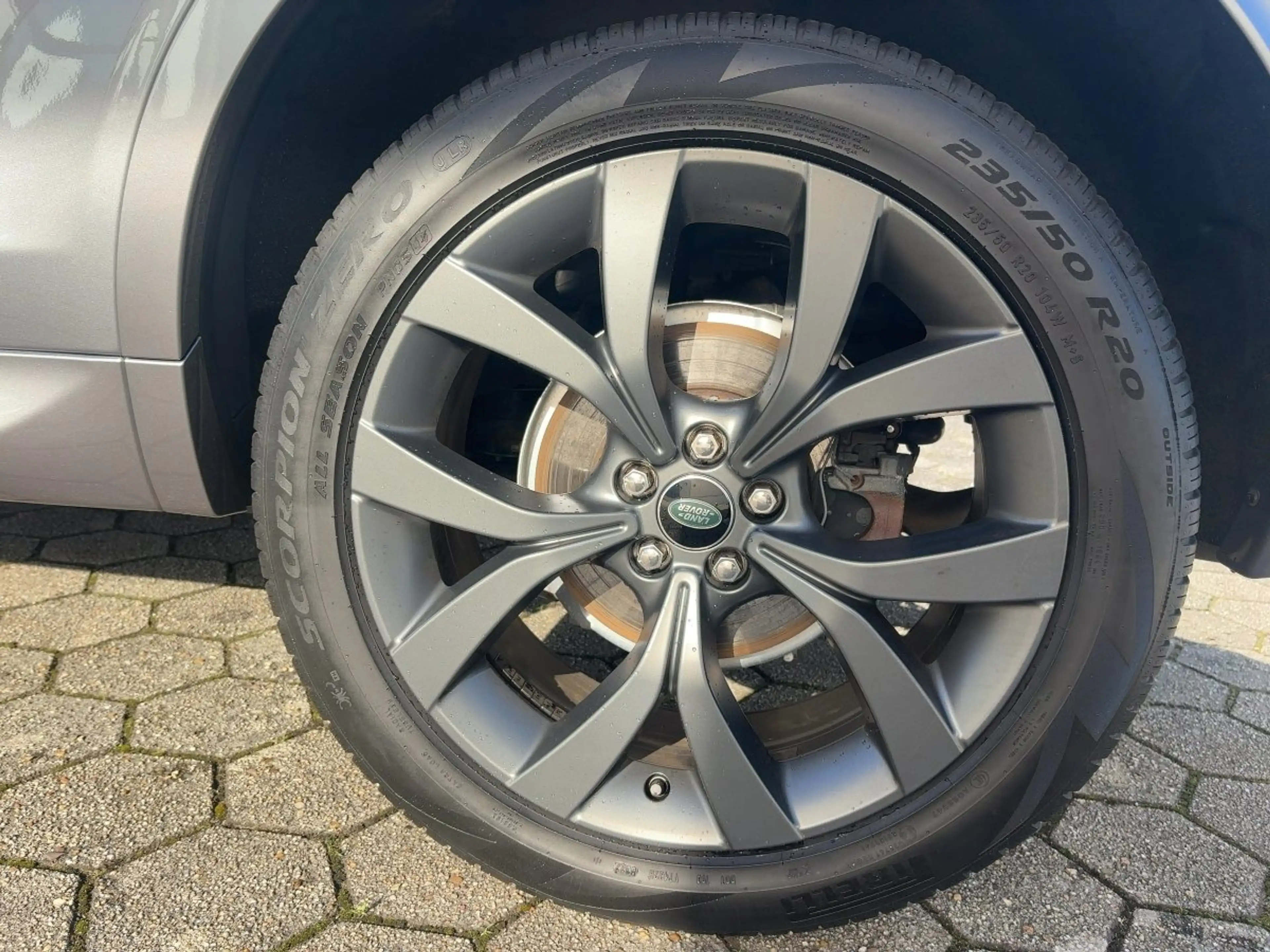 Land Rover Discovery Sport 2.0 Diesel D165 R-Dynamic SE Schalter — photo 14