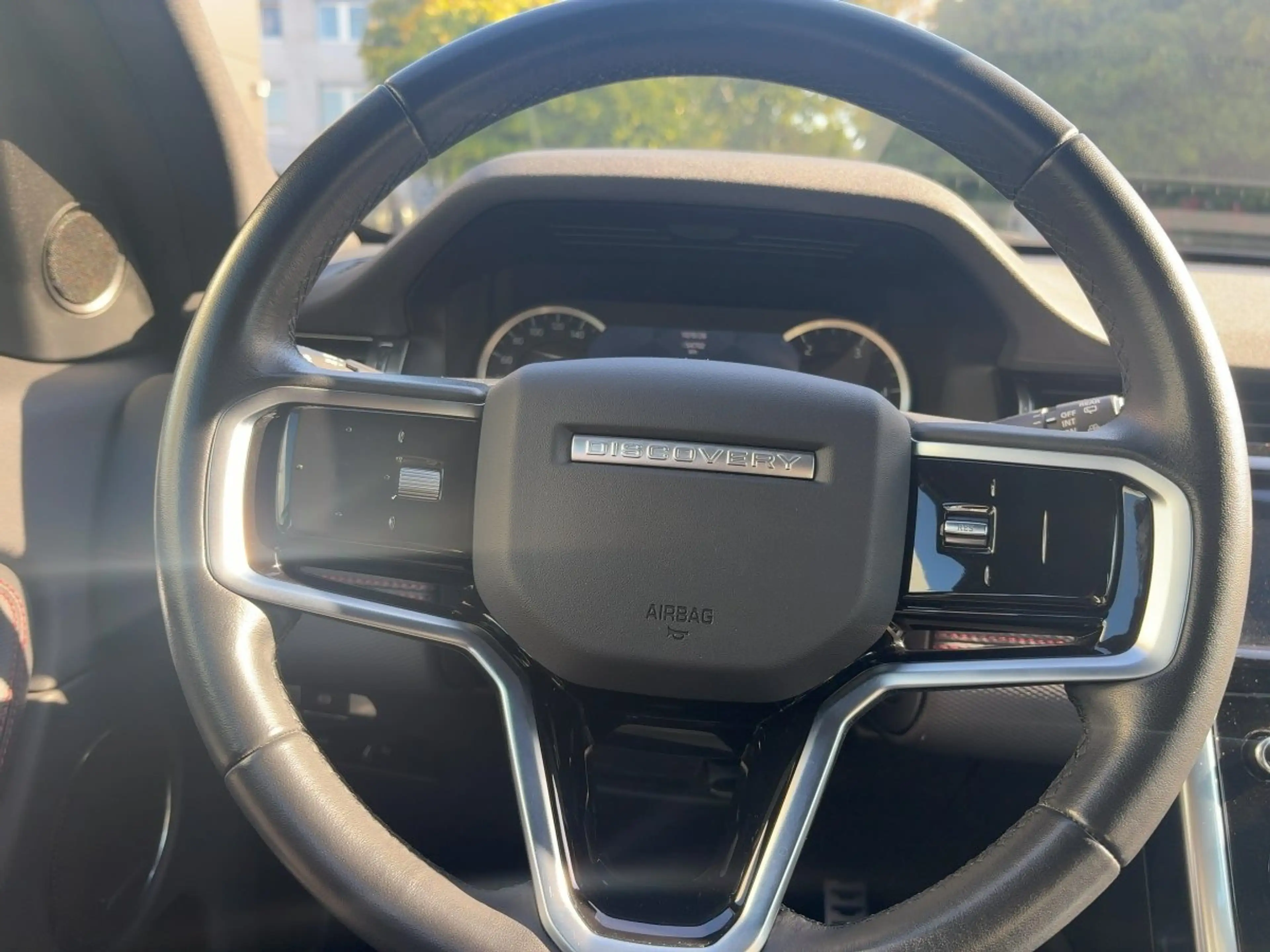 Land Rover Discovery Sport 2.0 Diesel D165 R-Dynamic SE Schalter — photo 12