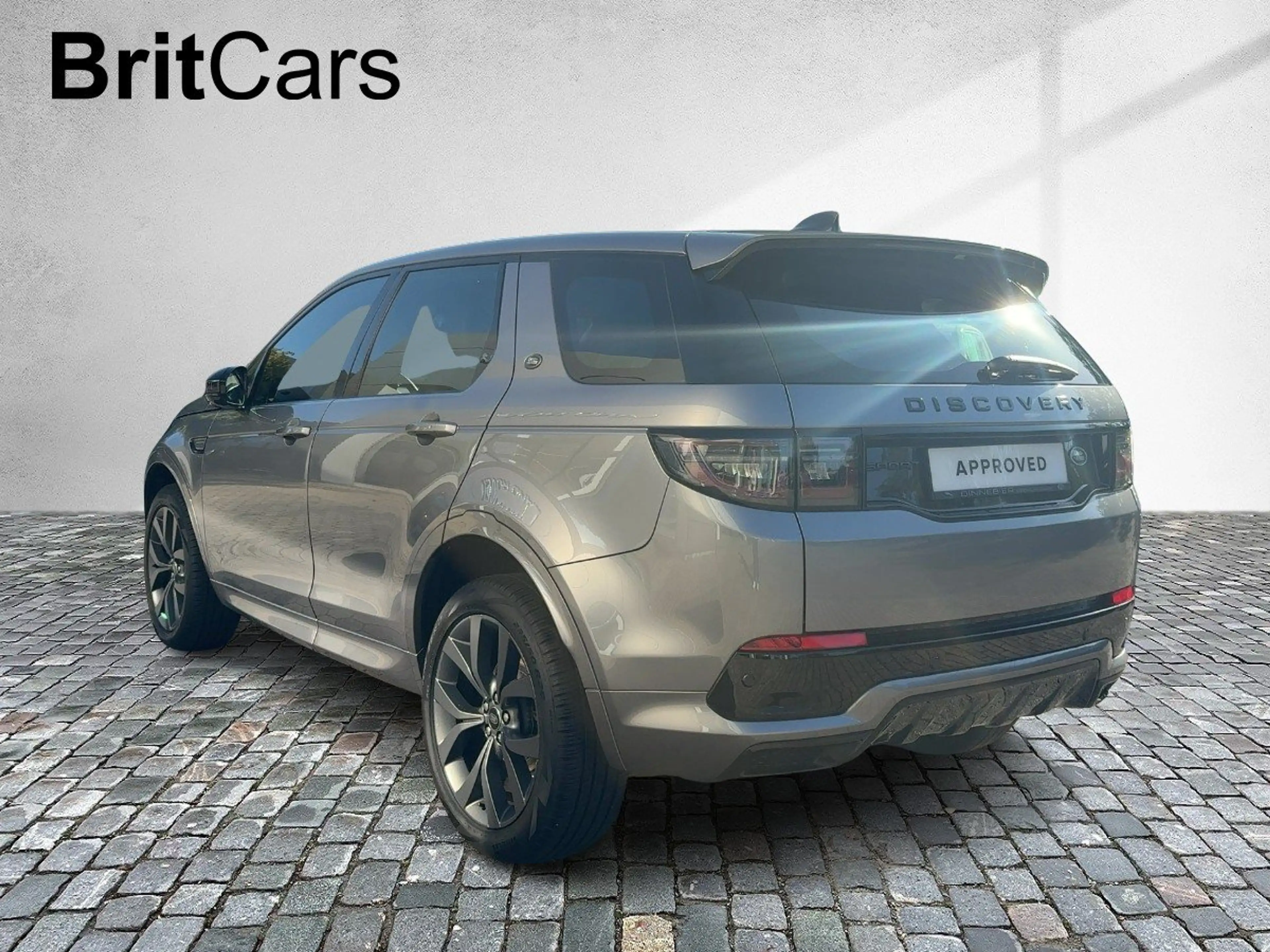 Land Rover Discovery Sport 2.0 Diesel D165 R-Dynamic SE Schalter — photo 4
