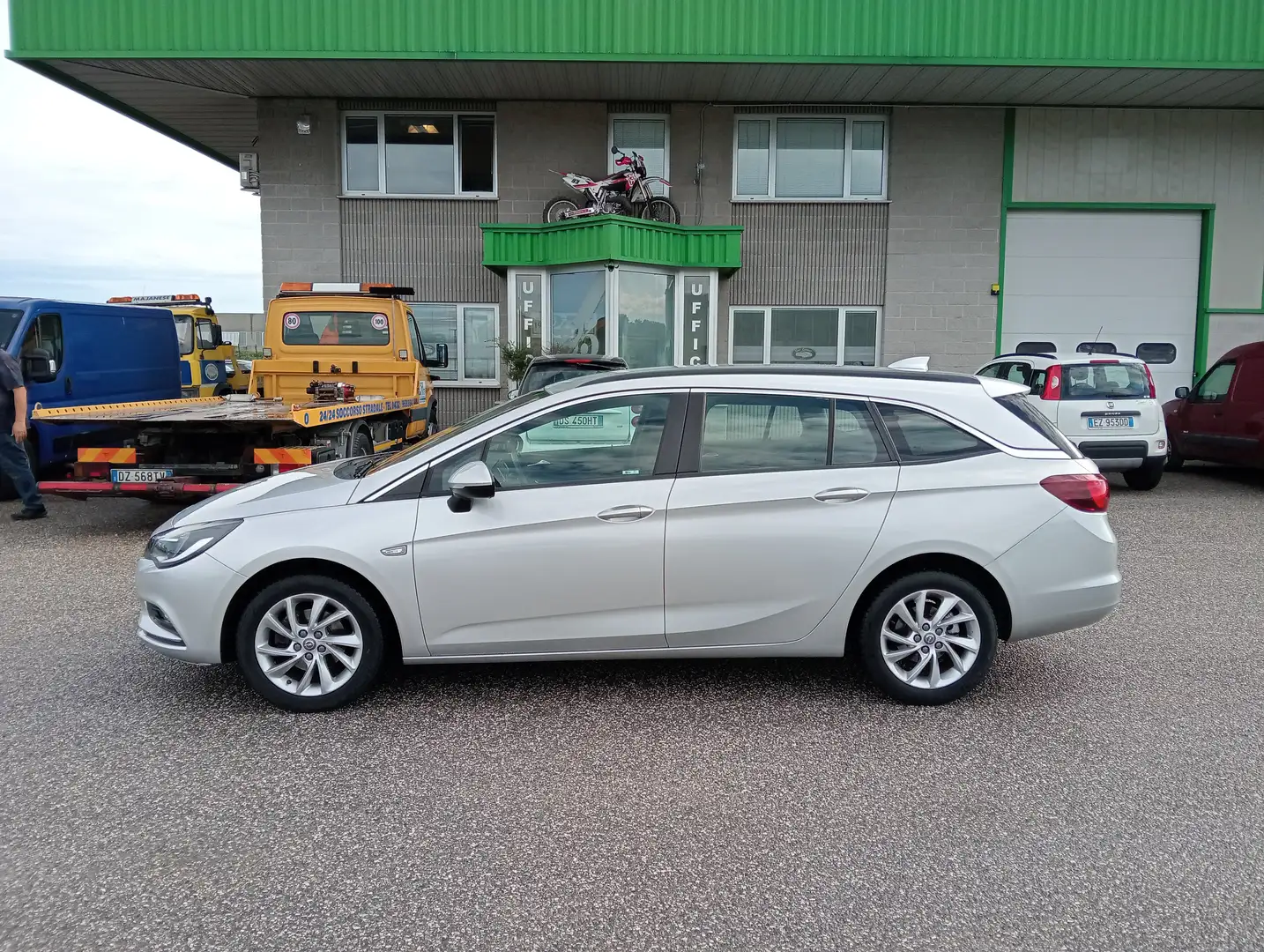 Opel Astra Sports Tourer 1.6cdti 110cv Business Argento - 2