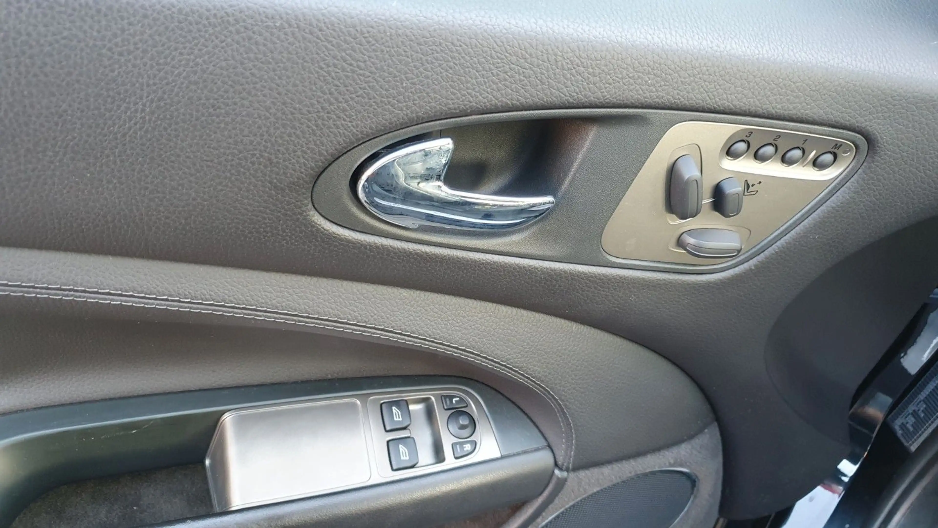 Jaguar XK Coupe /  4.2 XKR Coupe,Navi,Automatik — photo 15