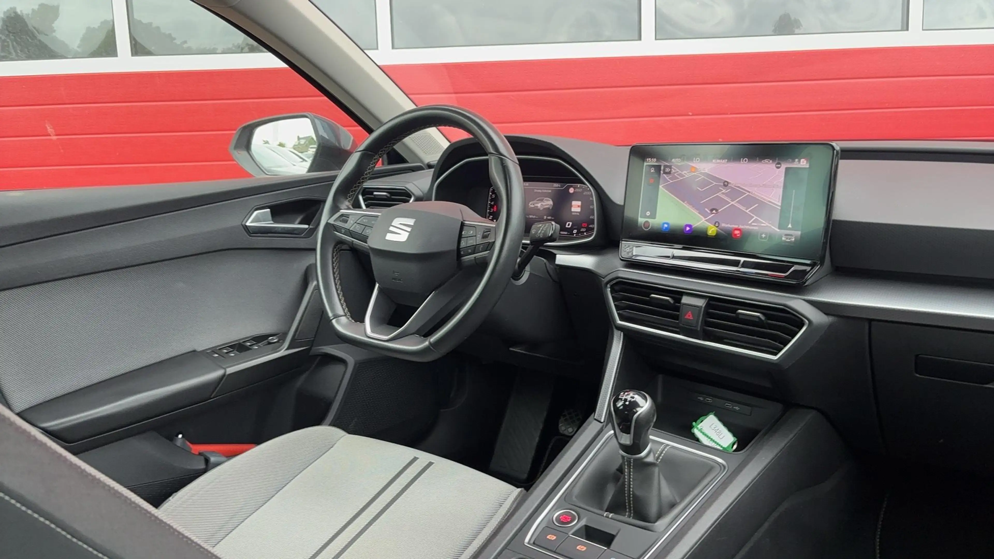SEAT Leon Sportstourer 1.0 TSI Style Business Intense TREKHA — photo 3