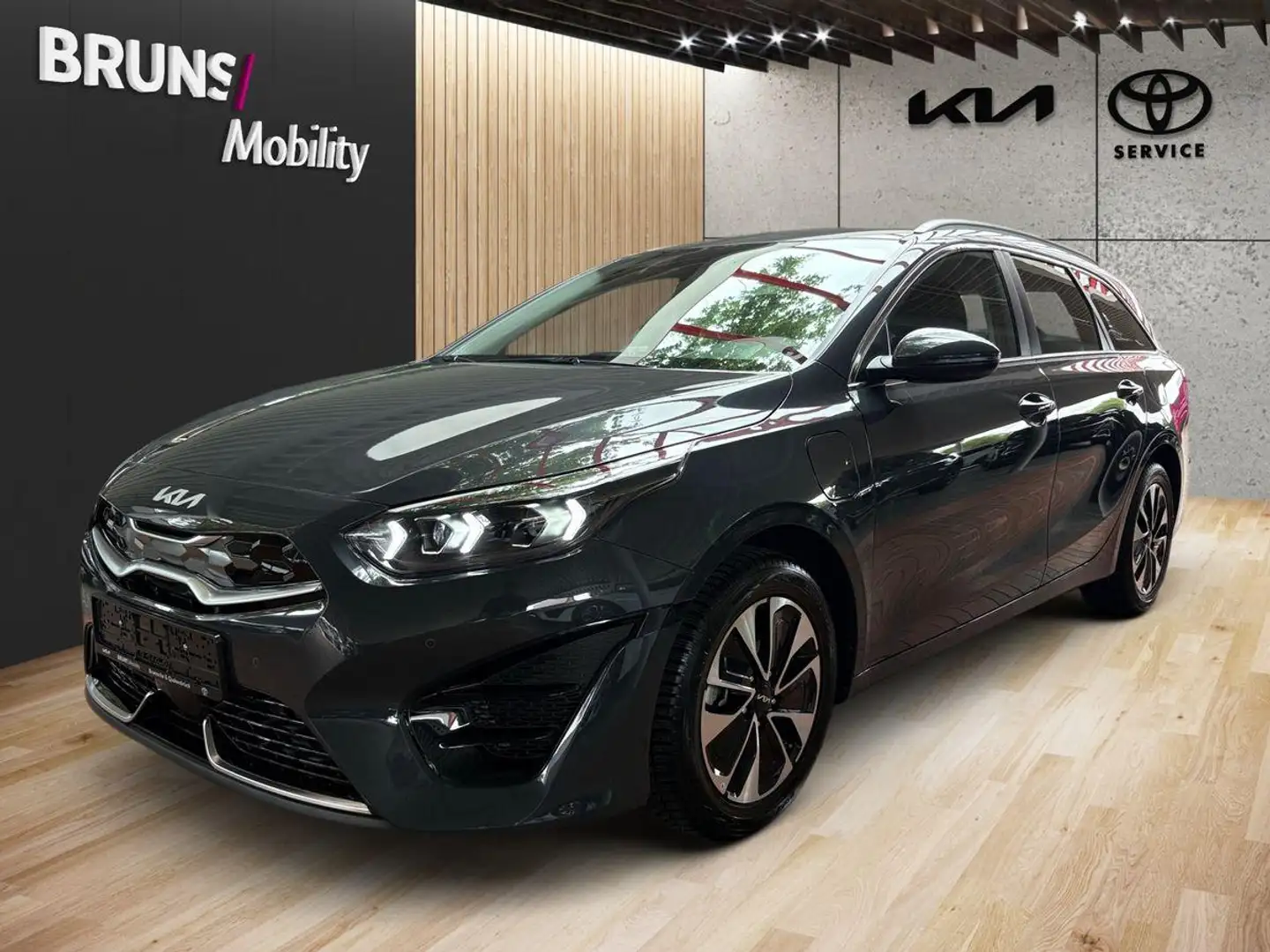 Kia Ceed SW / cee'd SW Ceed SW 1.6 Plug-in Hybrid Spirit Tech+Sitzpaket Grau - 2