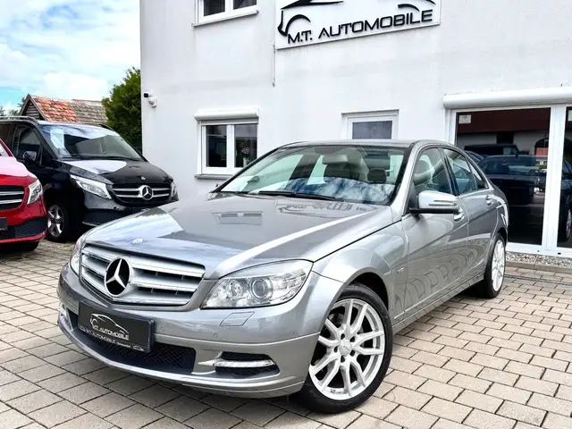 Mercedes-Benz C 250 *AVANTGARDE*AHK*TEMP*NAVI*PDC*KAMERA*KLIMA
