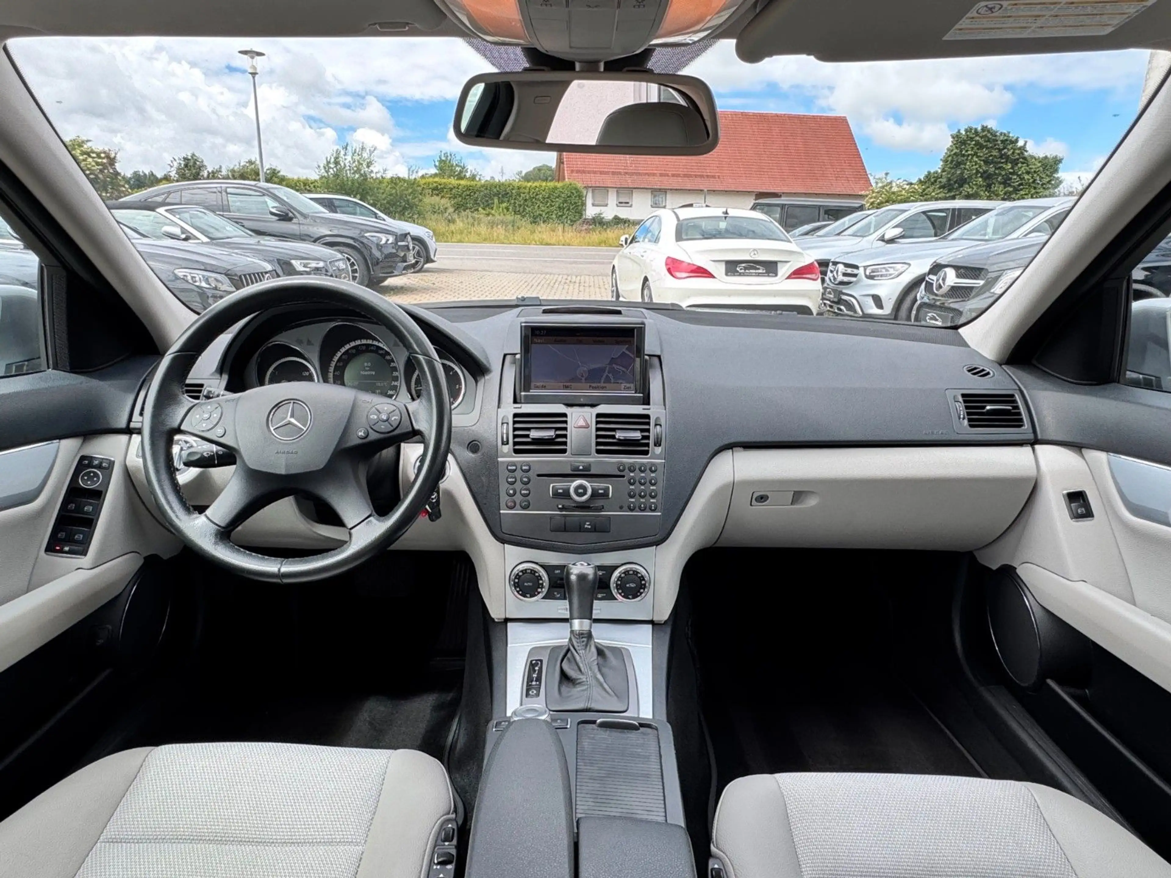 Mercedes-Benz C 250 *AVANTGARDE*AHK*TEMP*NAVI*PDC*KAMERA*KLIMA — photo 10