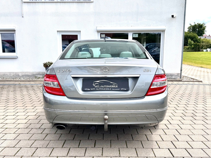 Mercedes-Benz C 250 *AVANTGARDE*AHK*TEMP*NAVI*PDC*KAMERA*KLIMA — photo 5
