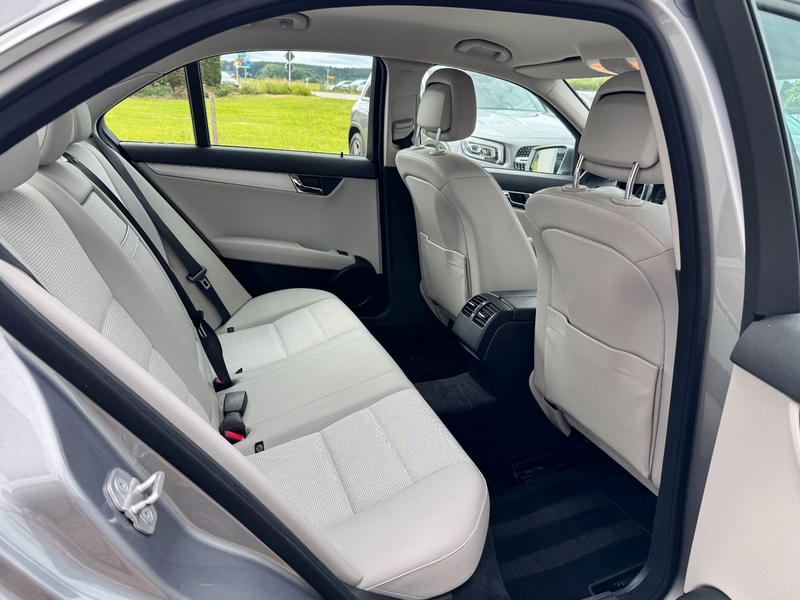 Mercedes-Benz C 250 *AVANTGARDE*AHK*TEMP*NAVI*PDC*KAMERA*KLIMA — photo 13