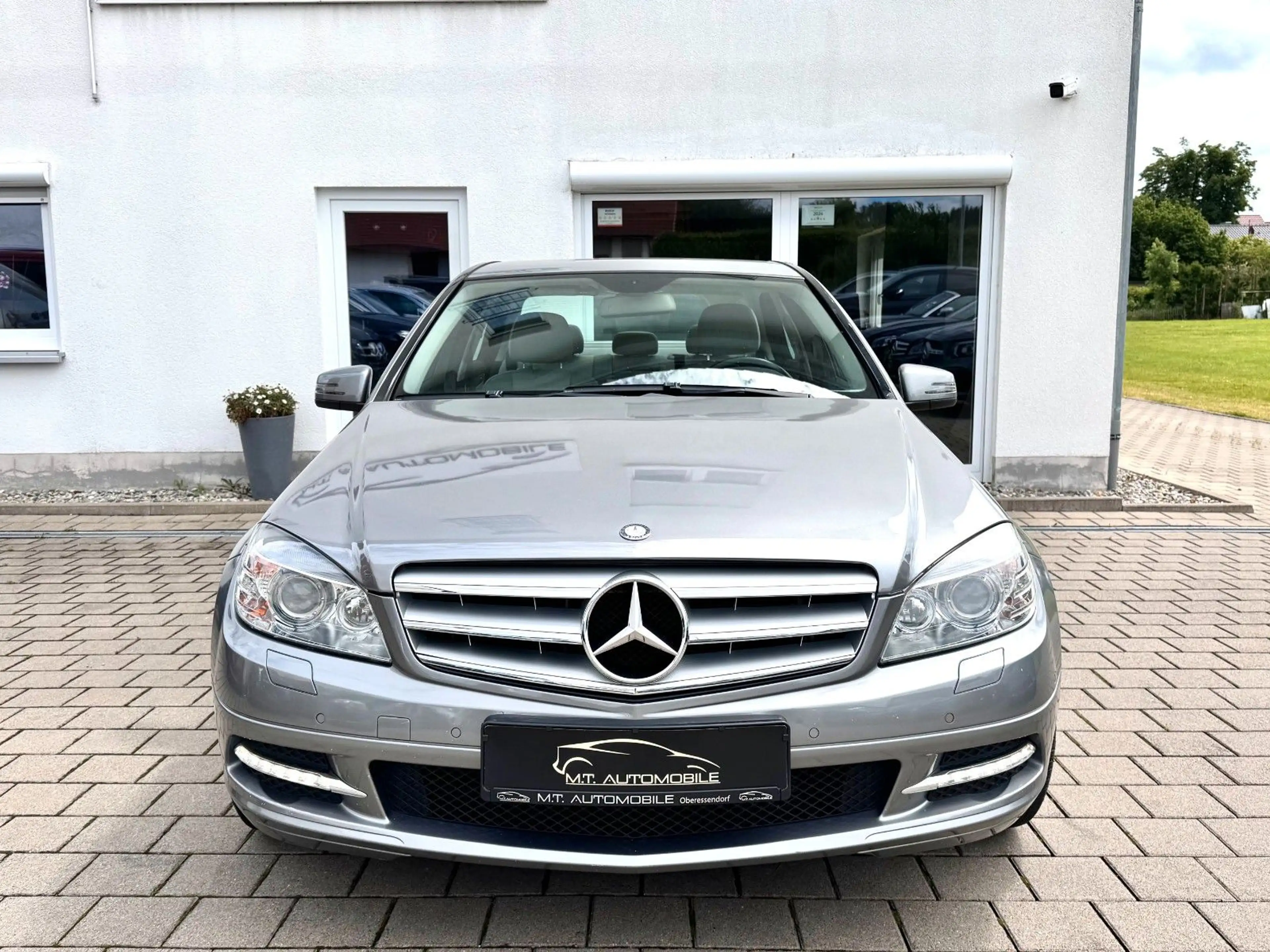 Mercedes-Benz C 250 *AVANTGARDE*AHK*TEMP*NAVI*PDC*KAMERA*KLIMA — photo 2