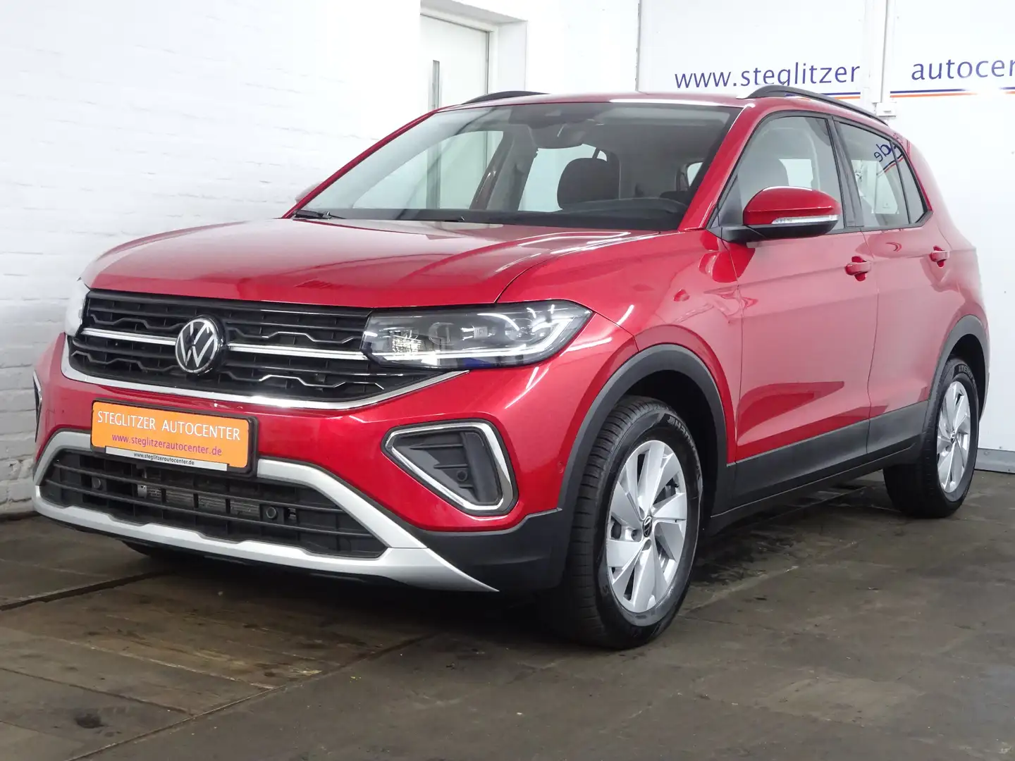 Volkswagen T-Cross 1.5 TSI ACT Life DSG ACC/Matrix/Kamera/Digital/TW Rood - 1