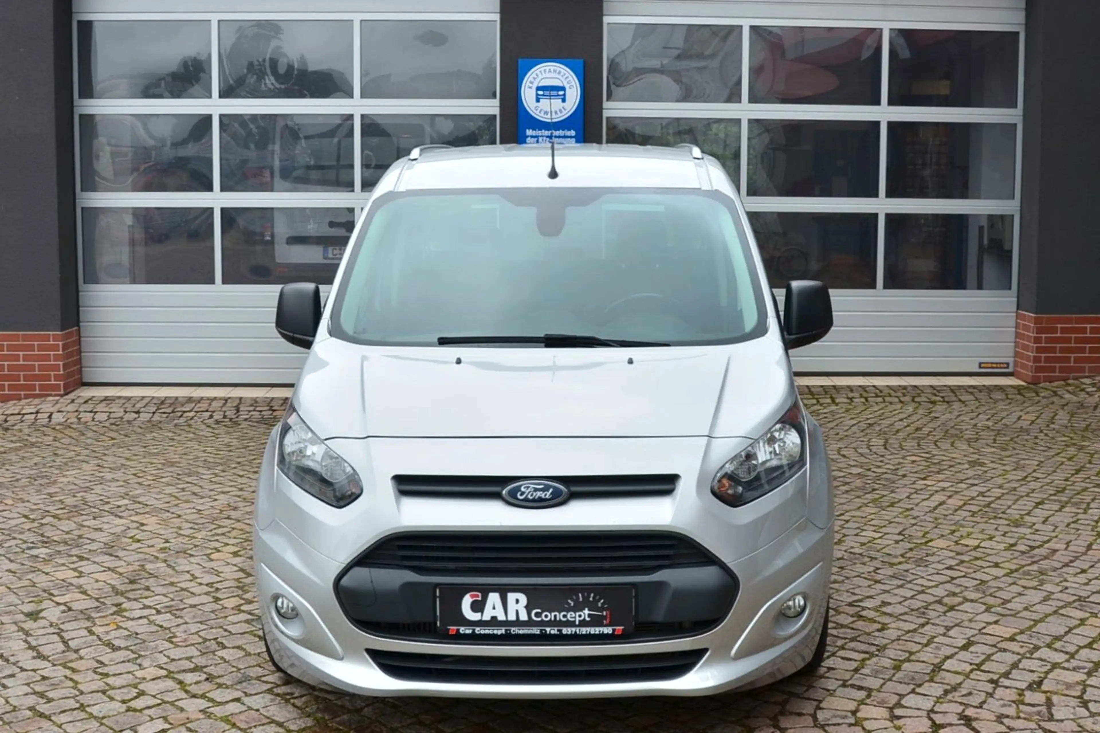 Ford Tourneo Connect 1.5 TDCi *Navi / Sitzheizung* — photo 2