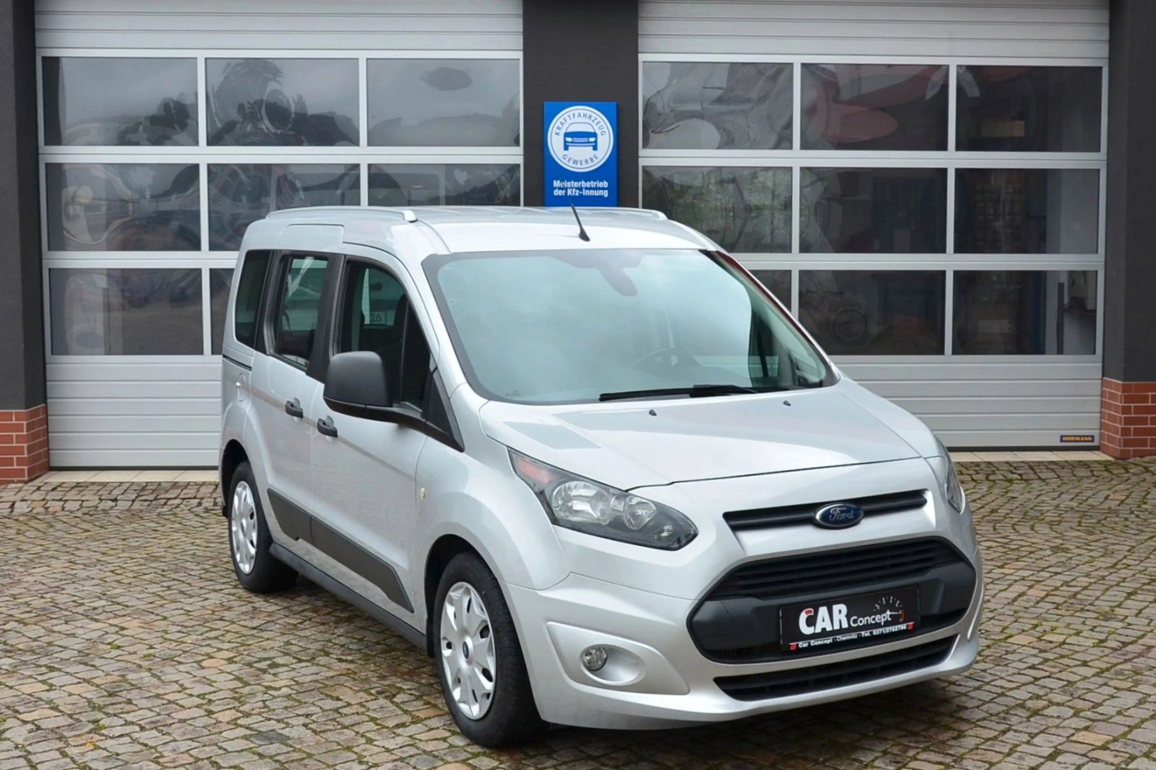 Ford Tourneo Connect 1.5 TDCi *Navi / Sitzheizung* — photo 3