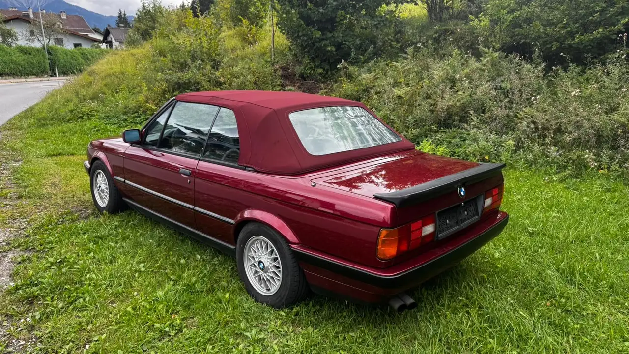 BMW 320i, foto 6