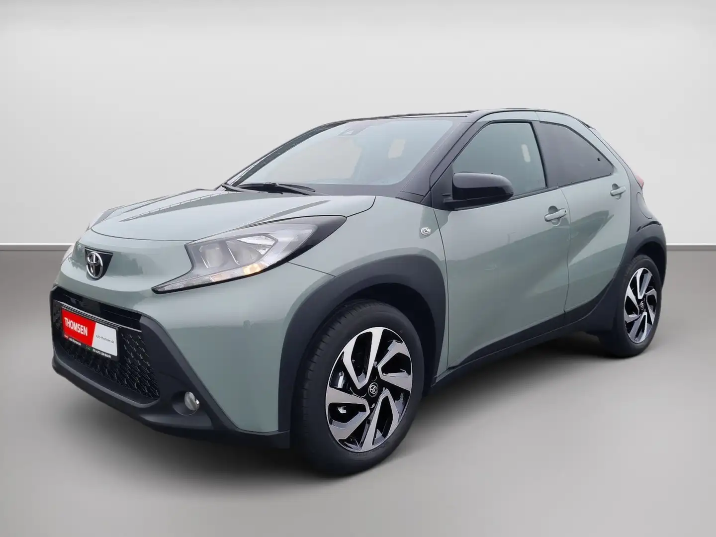 Toyota Aygo 1.0 Teamplayer ACC+Navi+Fernlichtass.+Kam. Grijs - 2