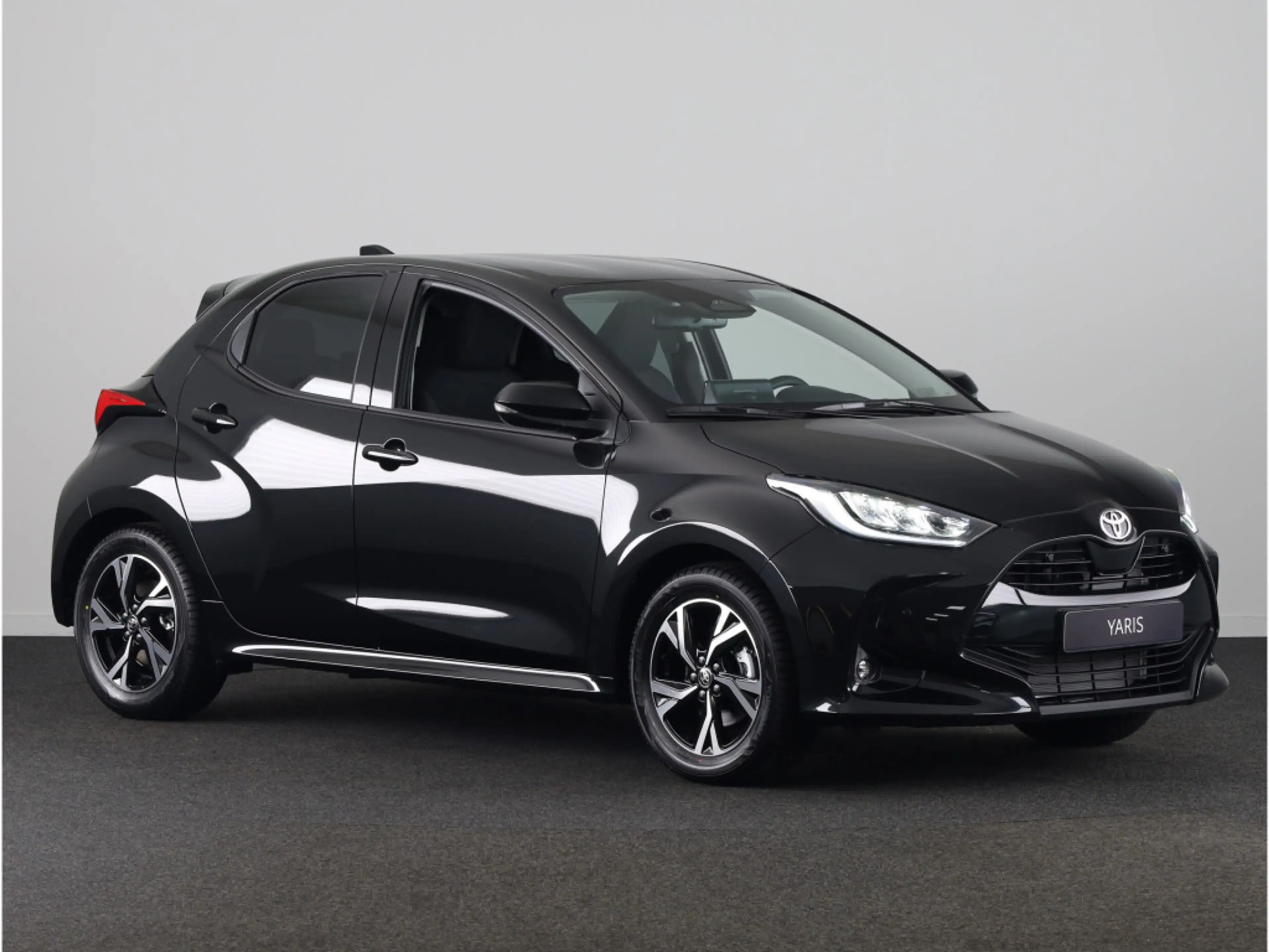 Toyota Yaris 1.5 Hybrid 115 Dynamic Actie — photo 9