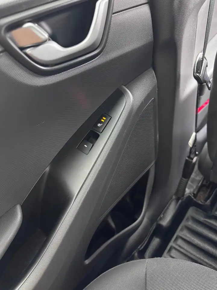 Hyundai IONIQ снимка Hyundai IONIQ
