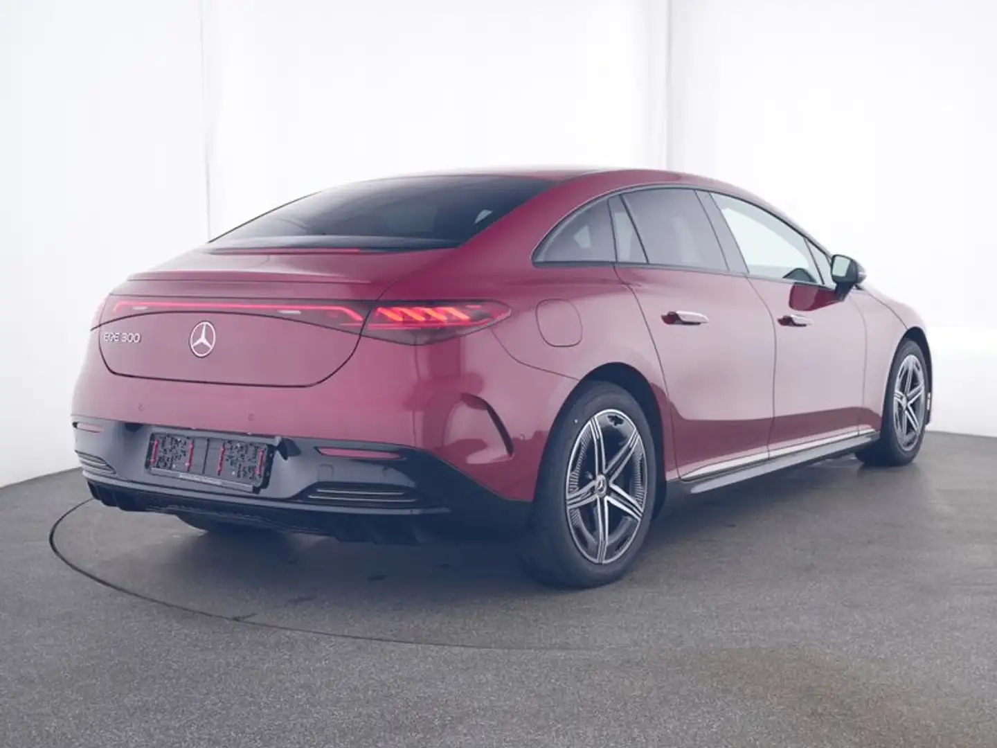 Mercedes-Benz EQE 300 AMG/Wide/Digital/Memo/Cam/Amb/Night/19" Rot - 2