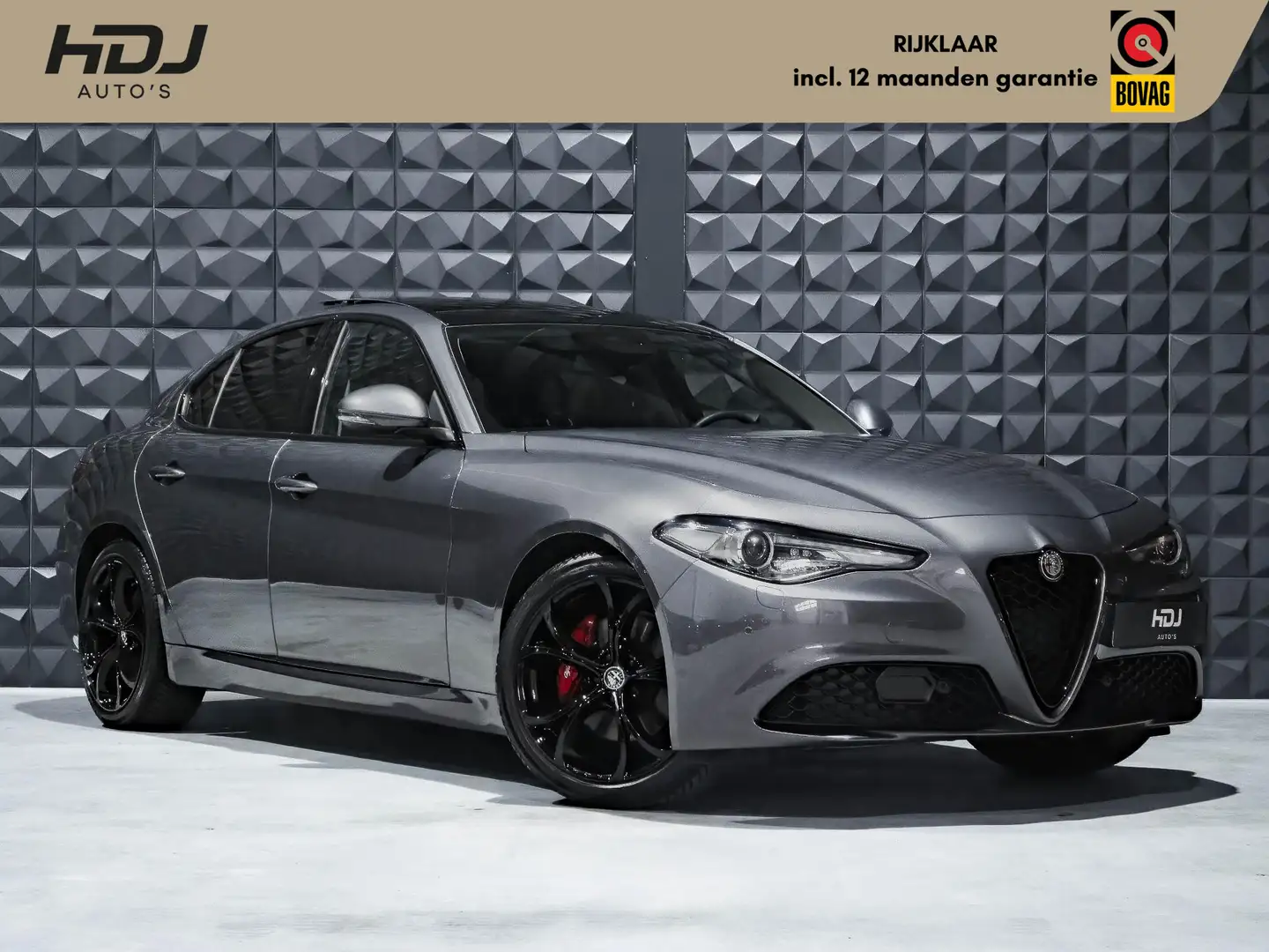 Alfa Romeo Giulia 2.0T Super | Pano | 19"| Side | ACC | Memo | Camer Grijs - 1