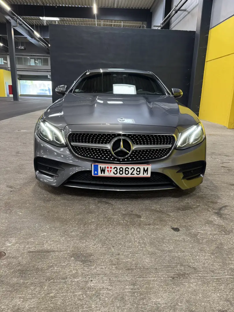 Mercedes-Benz E 220 d 4MATIC Aut. - 1
